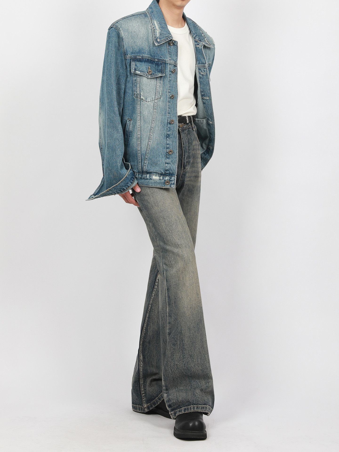 Japanese Brand × Vintage Flared Jeans Solid Blue Colour Size US 29 - 5 Thumbnail