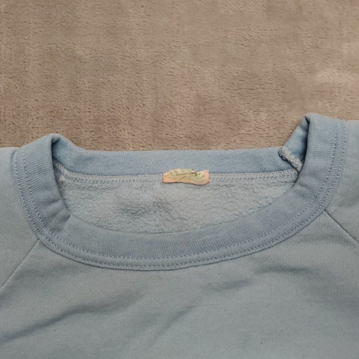 Vintage VINTAGE Wolf Sweatshirt Mens XL Blue Eagle Nature Raglan Crewneck Made in Canada Size US XL / EU 56 / 4 - 6 Thumbnail