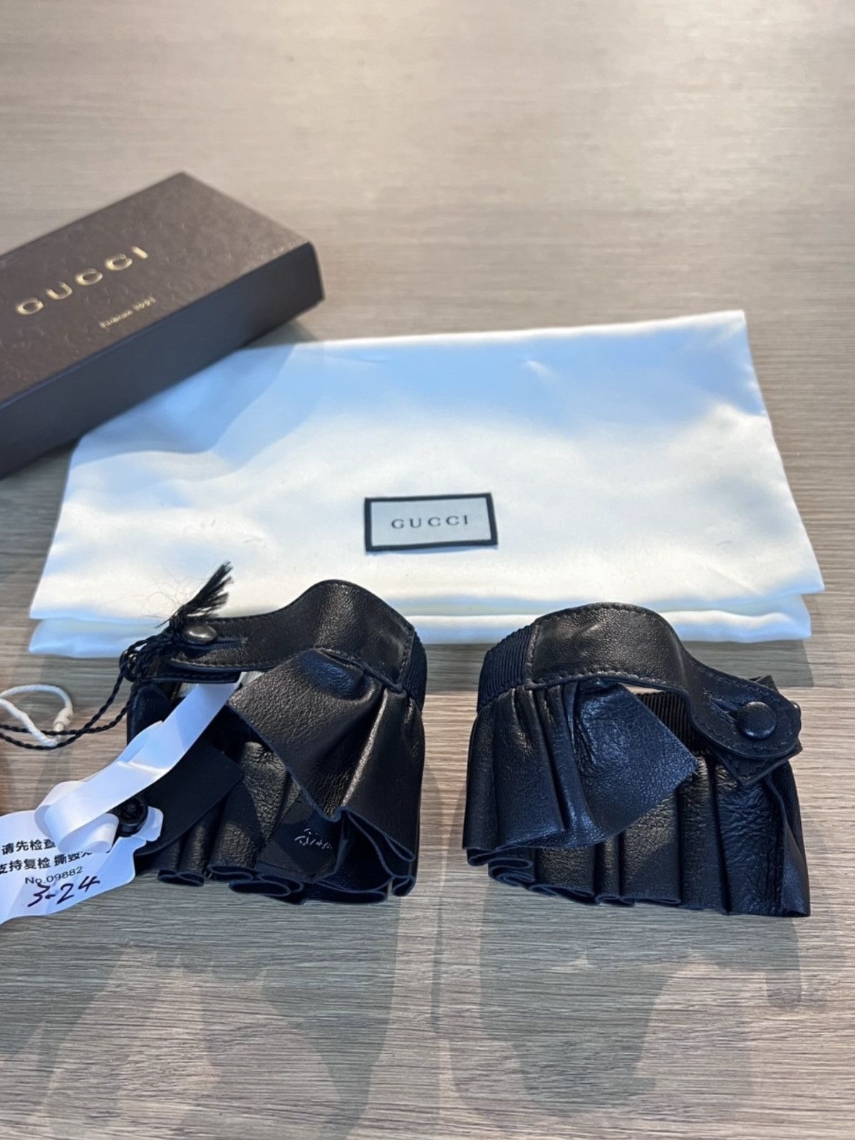 Gucci Black Leather Sleeve Accessory