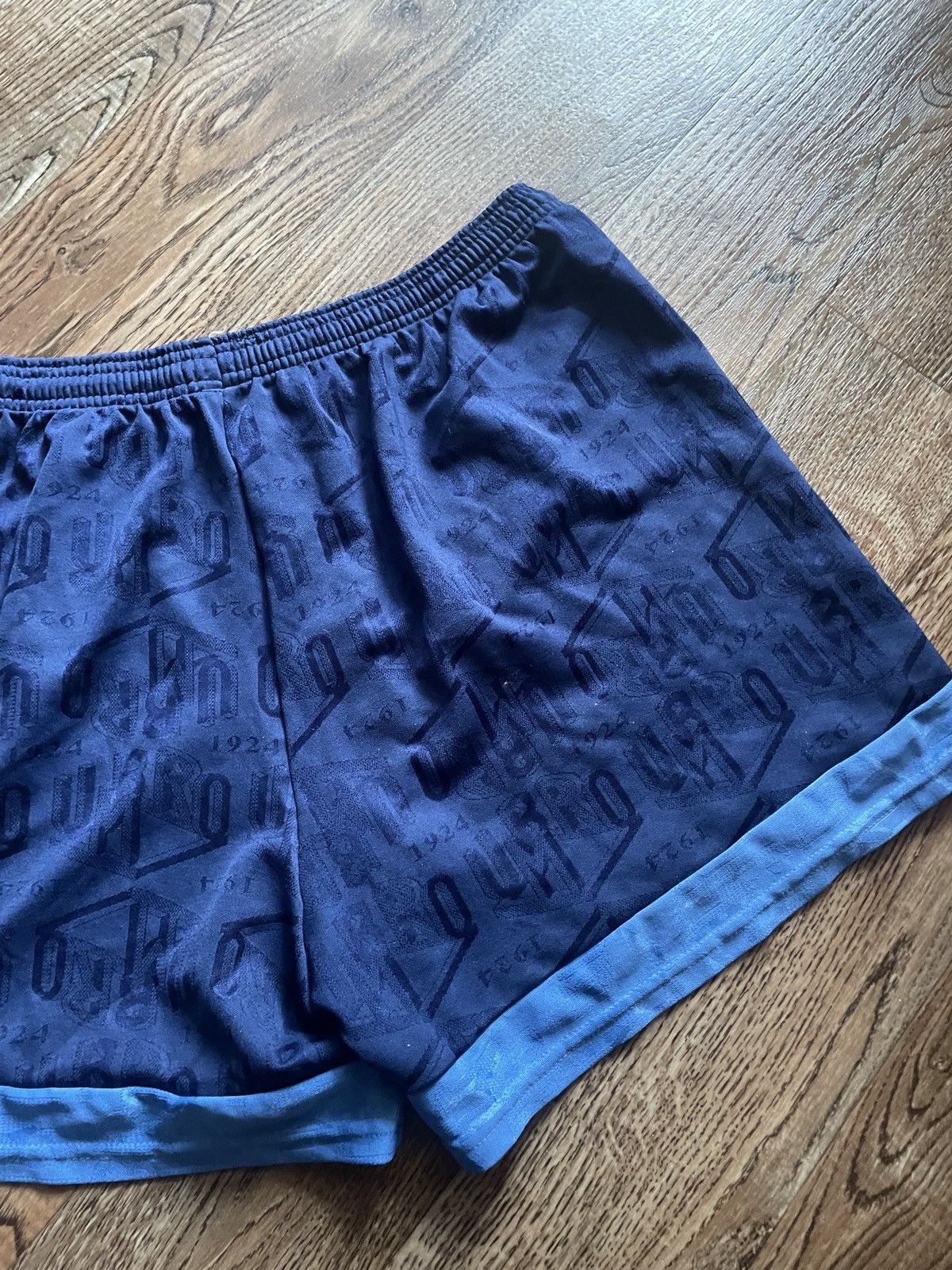 Umbro Mens vintage Umbro shorts soccer rare streetwear y2k Size US 34 / EU 50 - 9 Thumbnail