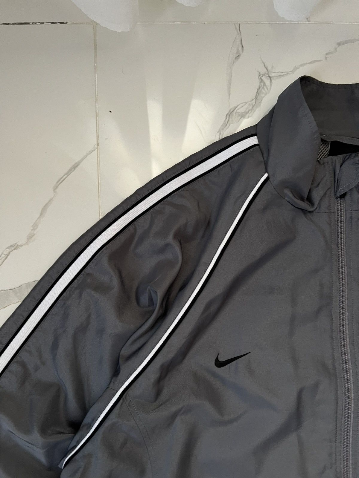 Nike 00’s NIKE RETRO MULTI SWOOSH LOGO Y2K BOXY LOOSE FIT JACKET Size US XL / EU 56 / 4 - 3 Thumbnail