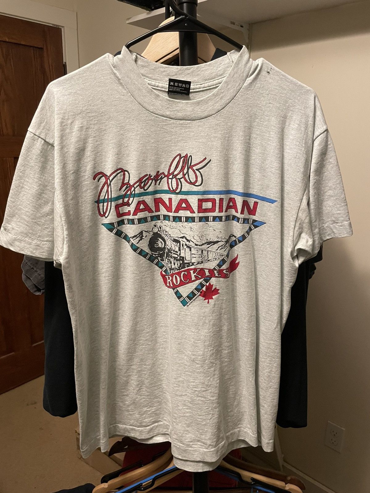 Vintage Vintage Banff t shirt single stitch Size US L / EU 52-54 / 3 - 2 Thumbnail