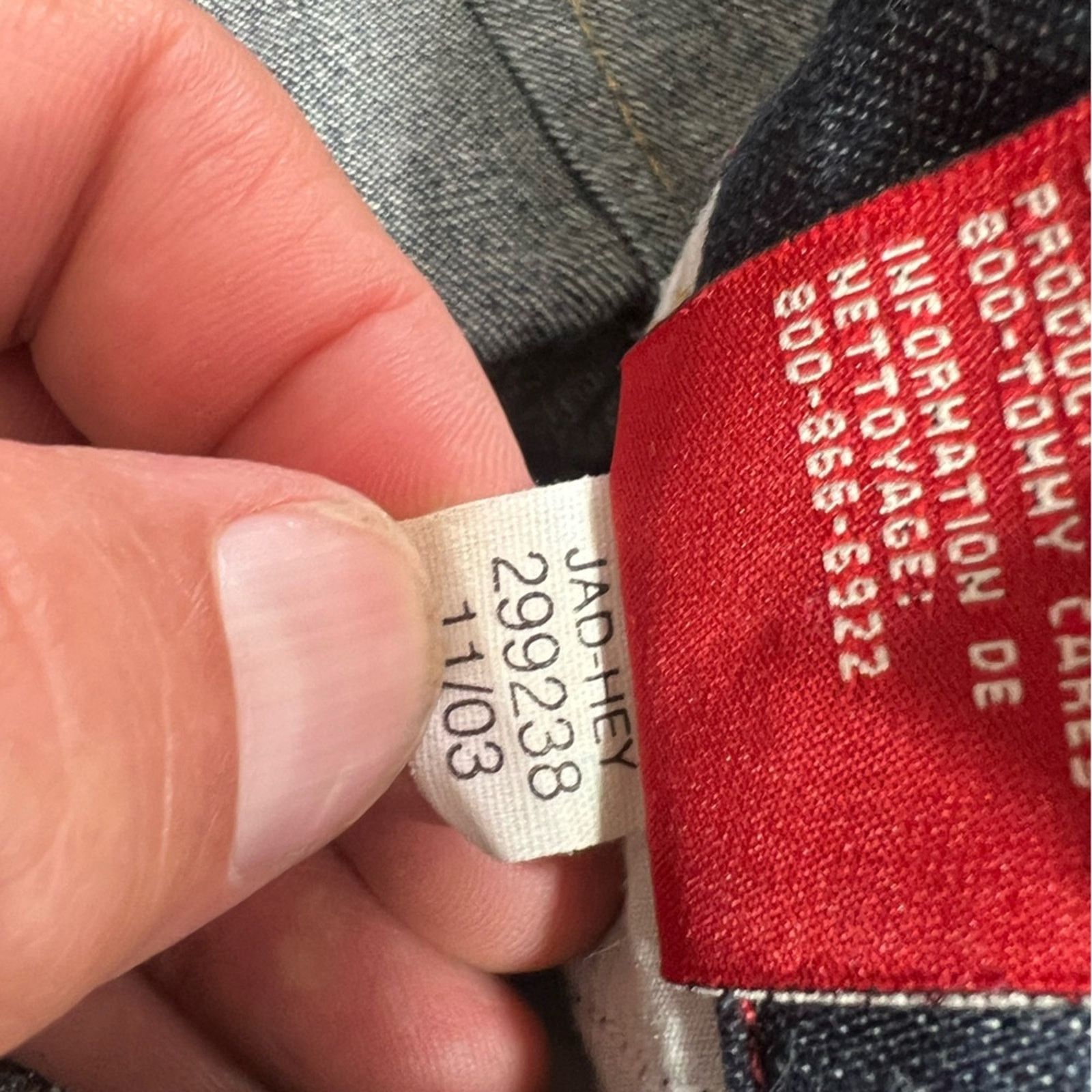 Tommy Hilfiger VTG Tommy Hilfiger "Red Label" Y2K Skater 31x32 Baggy Jeans Size US 31 - 13 Thumbnail