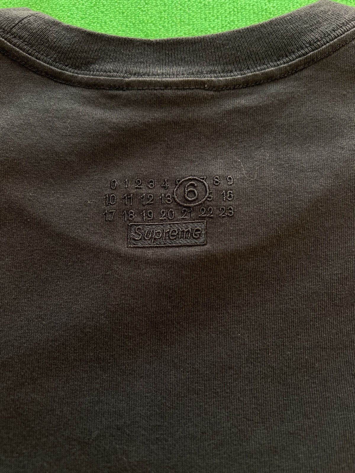 Maison Margiela × Supreme L - Supreme x MM6 Maison Margiela Money S/S Top Black dollar Size US L / EU 52-54 / 3 - 18 Thumbnail