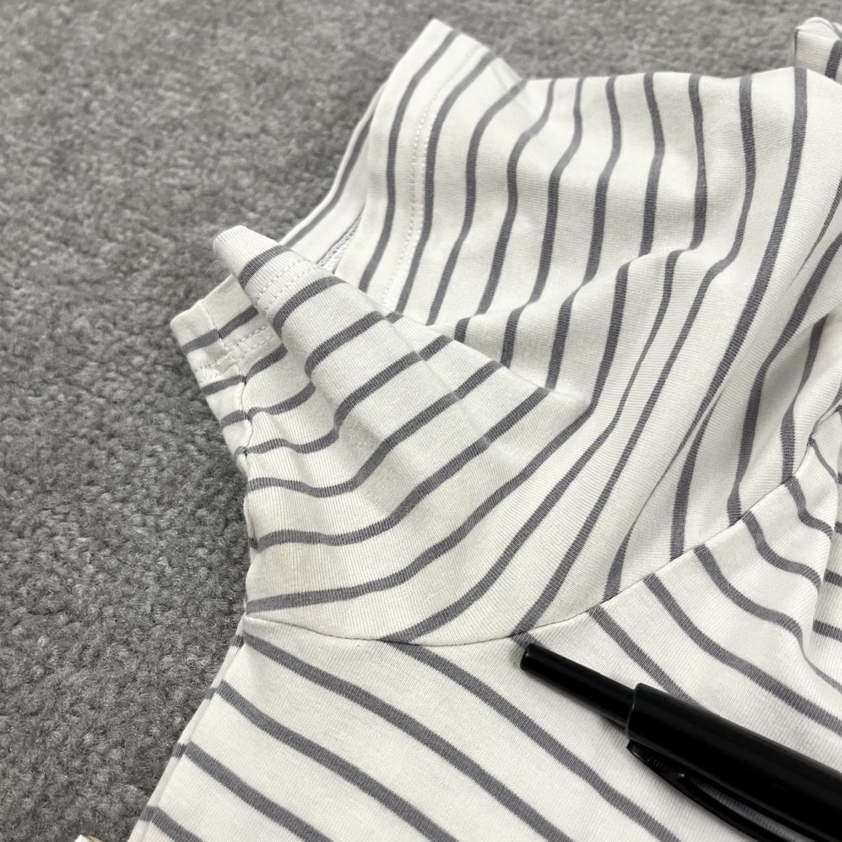 Lululemon Lululemon Shirt Mens Medium White Gray Stripe Everyday Essential Crewneck Casual Size US M / EU 48-50 / 2 - 6 Thumbnail