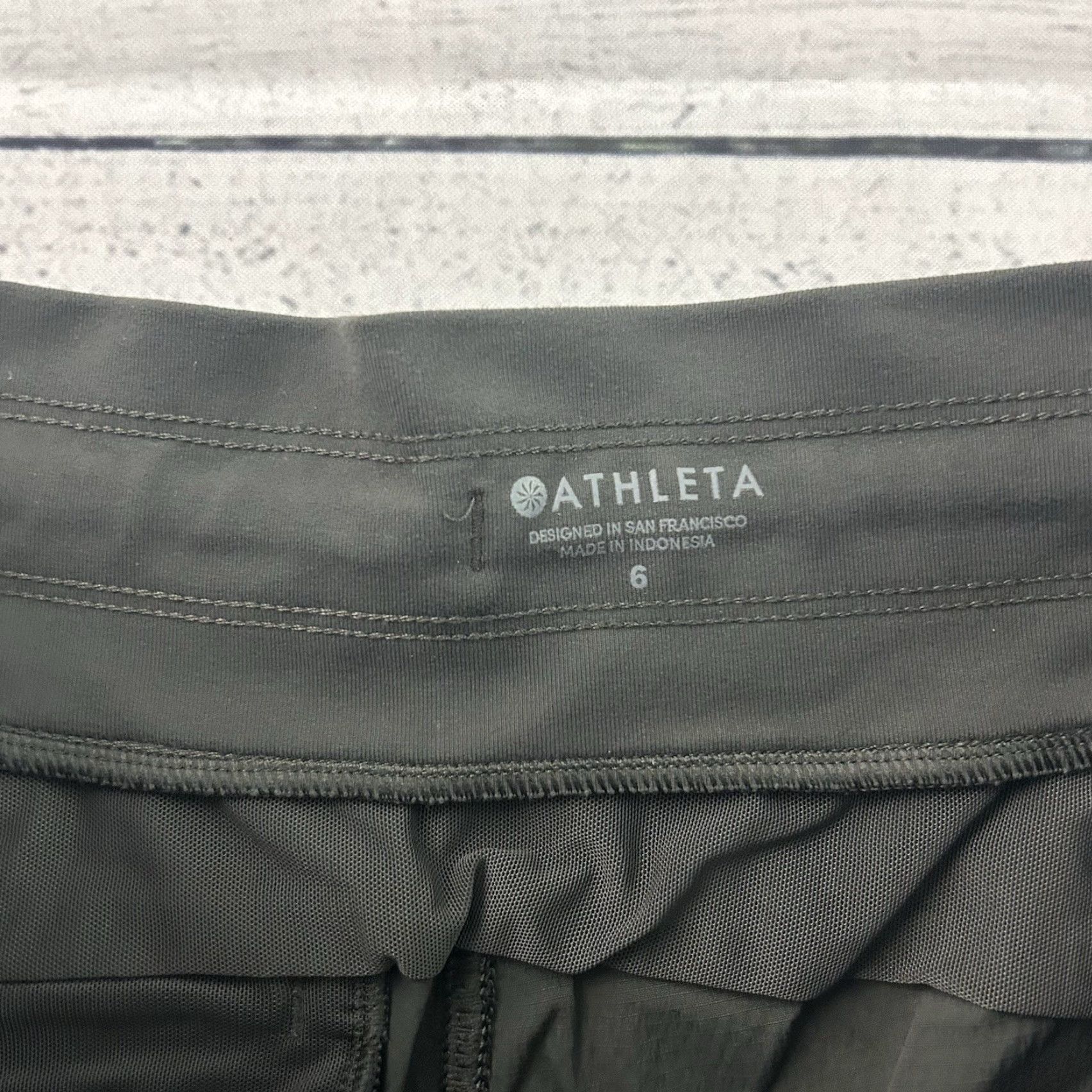 Athleta Athleta Trekkie North Jogger Pants Women 6 Gray Pockets Activewear Jogger Pants Women XS-? (adjust) Size 28" / US 6 / IT 42 - 4 Thumbnail