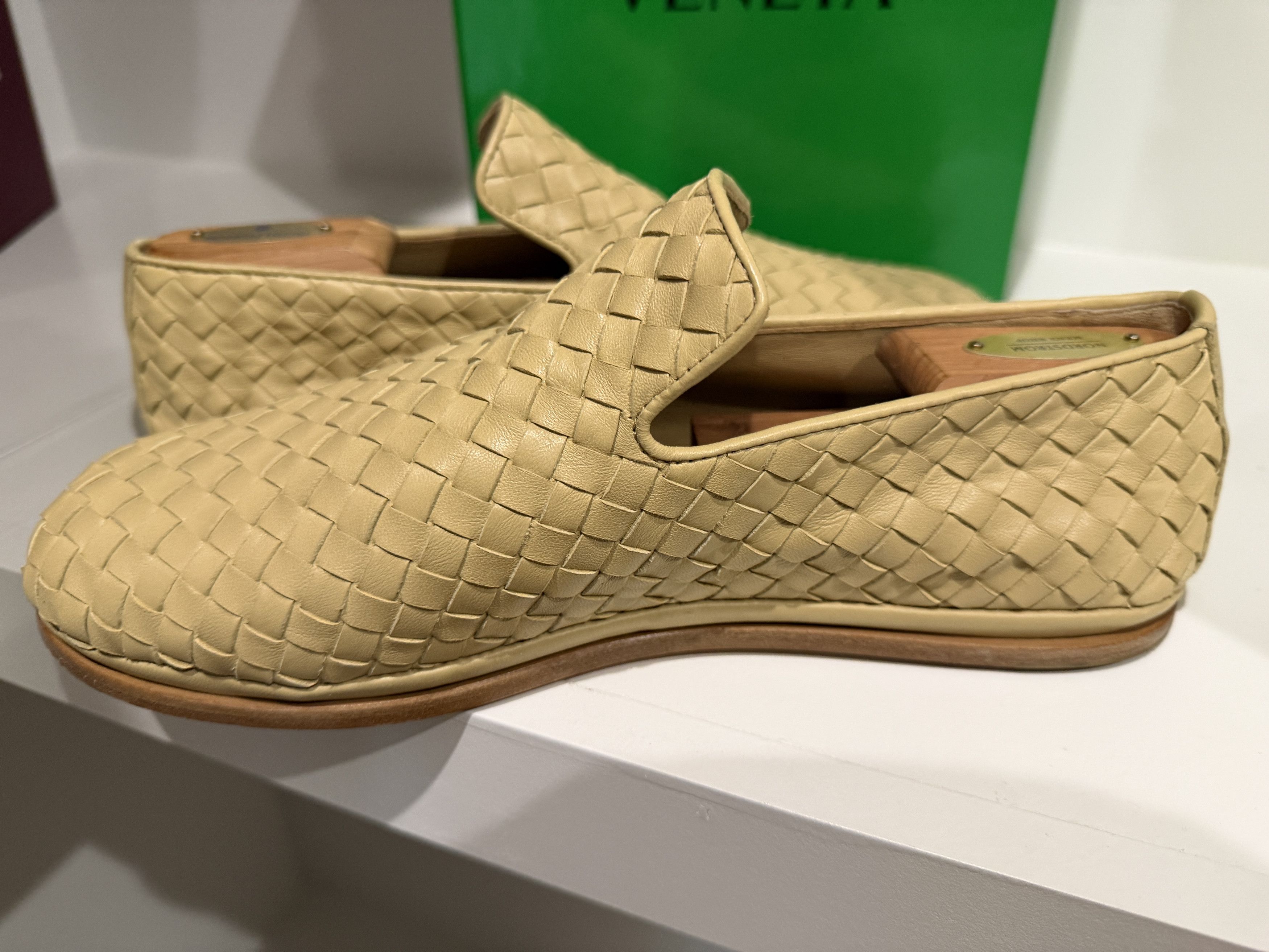 Bottega Veneta Bottega Veneta Opaque Weave Leather Shoes in Cane Sugar 40.5 Size US 7.5 / EU 40-41 - 3 Thumbnail