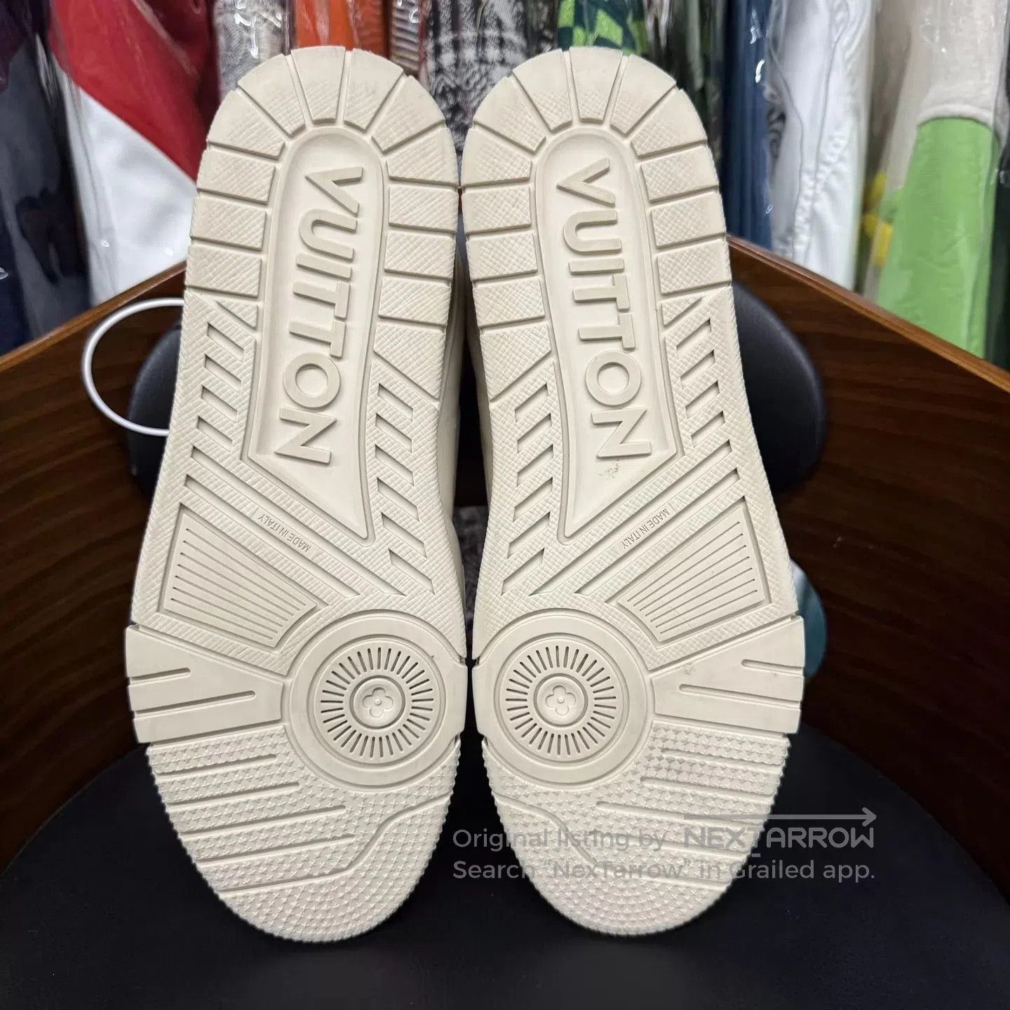 Louis Vuitton Beige Low-Top Leather Sneakers Size 9. Size US 9 / EU 42 - 9 Thumbnail