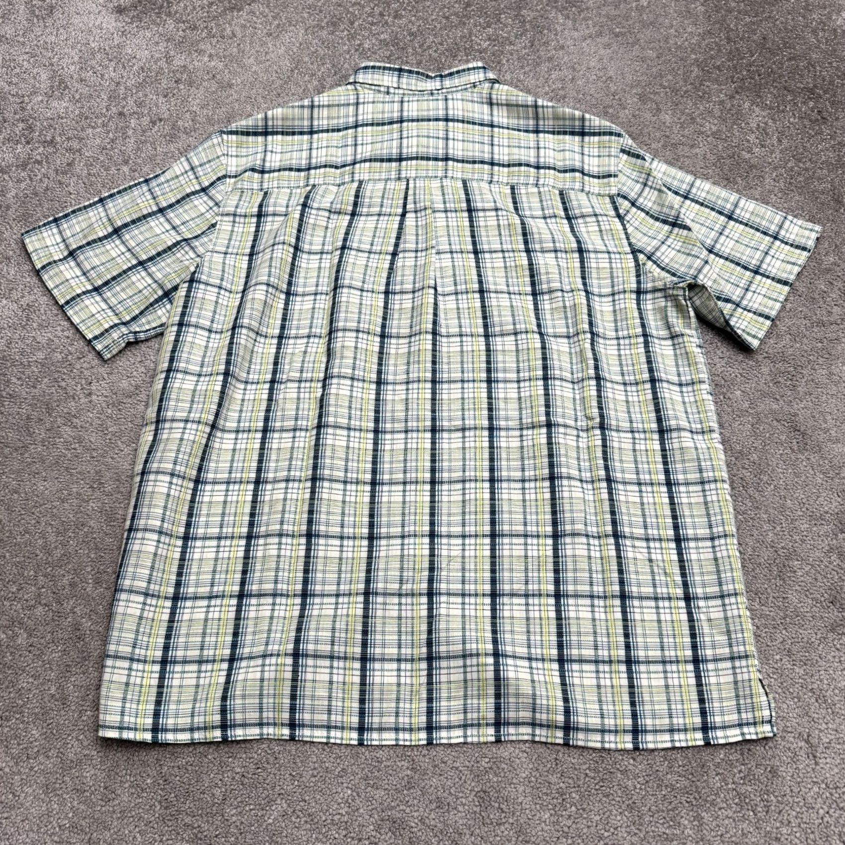 Royal Robbins Royal Robbins Button-Down Shirt Mens Large Green Blue Plaid Short Sleeve Casual Size US L / EU 52-54 / 3 - 2 Thumbnail