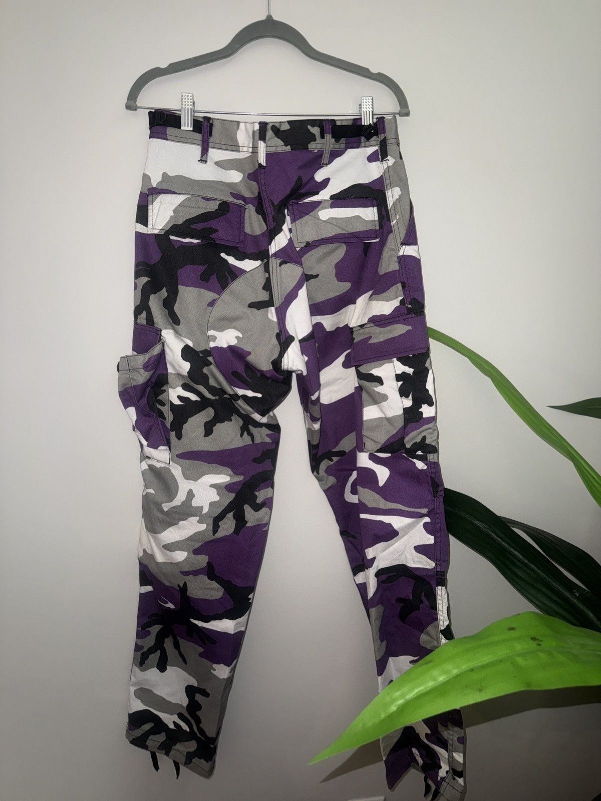 Rothco Purple camo travis scott cargos Size US 31 - 2 Thumbnail