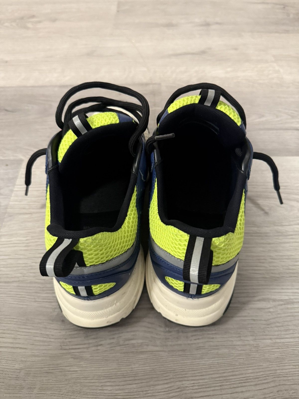Dior Dior B22 White/Blue/Neon Size US 9 / EU 42 - 3 Thumbnail