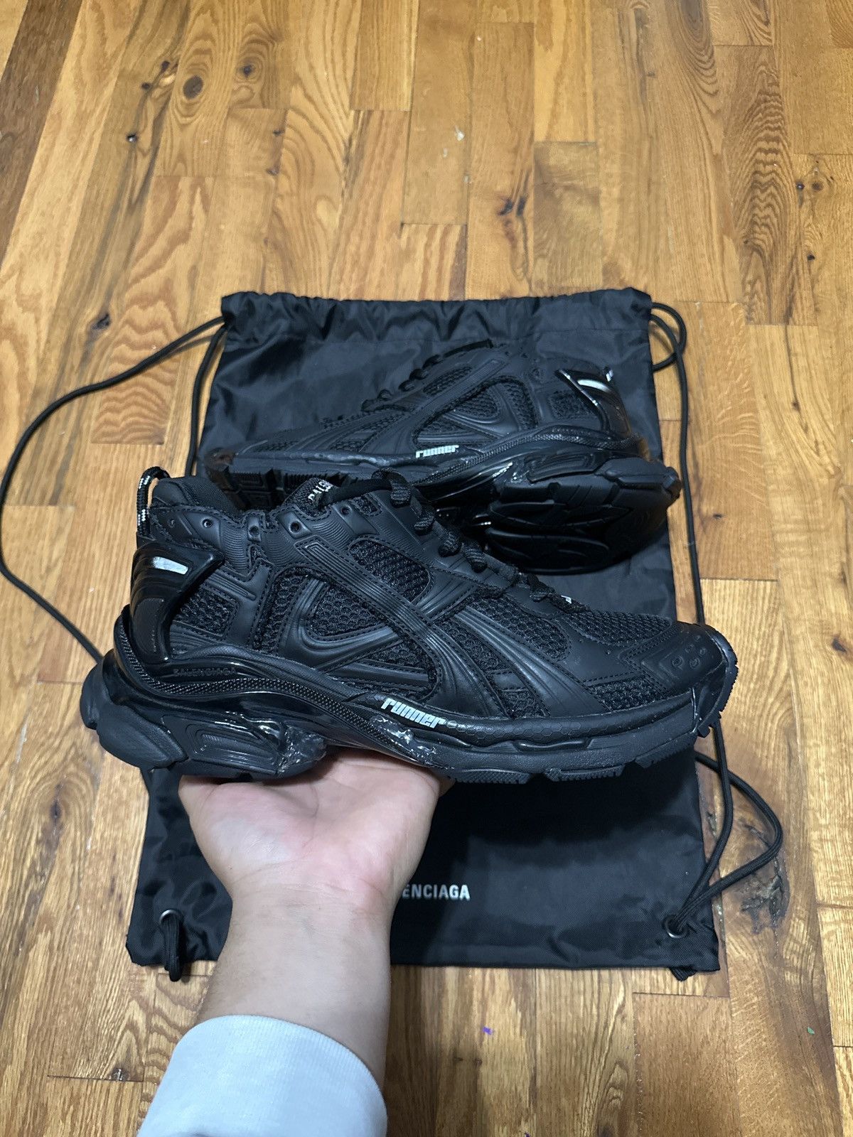 Balenciaga Balenciaga Runner Matte Black Size US 9 / EU 42 - 1 Thumbnail