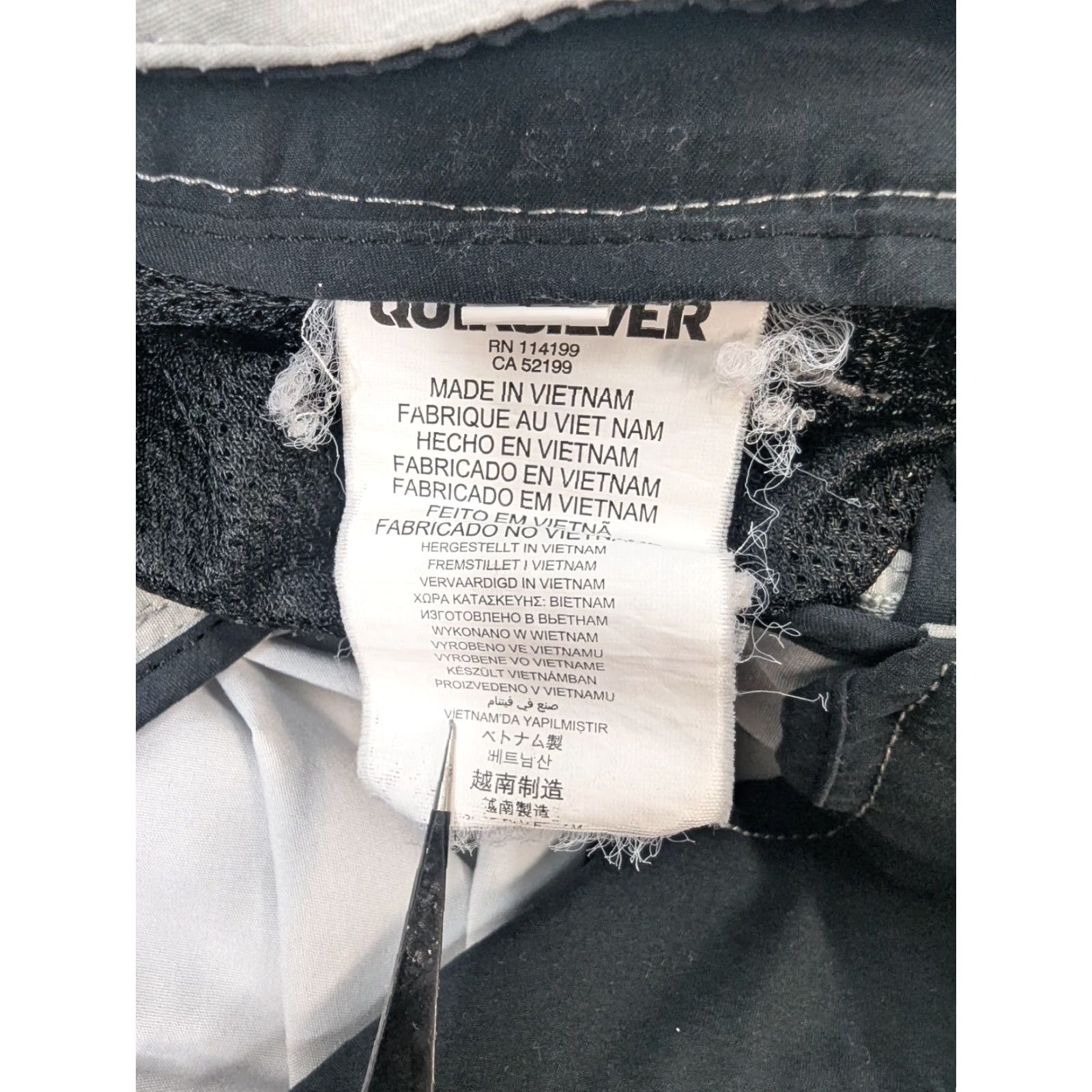 Quiksilver Quiksilver Men Shorts 40 Gray Chino Casual Stretch Flat Front Beach Regular Size US 40 / EU 56 - 7 Thumbnail