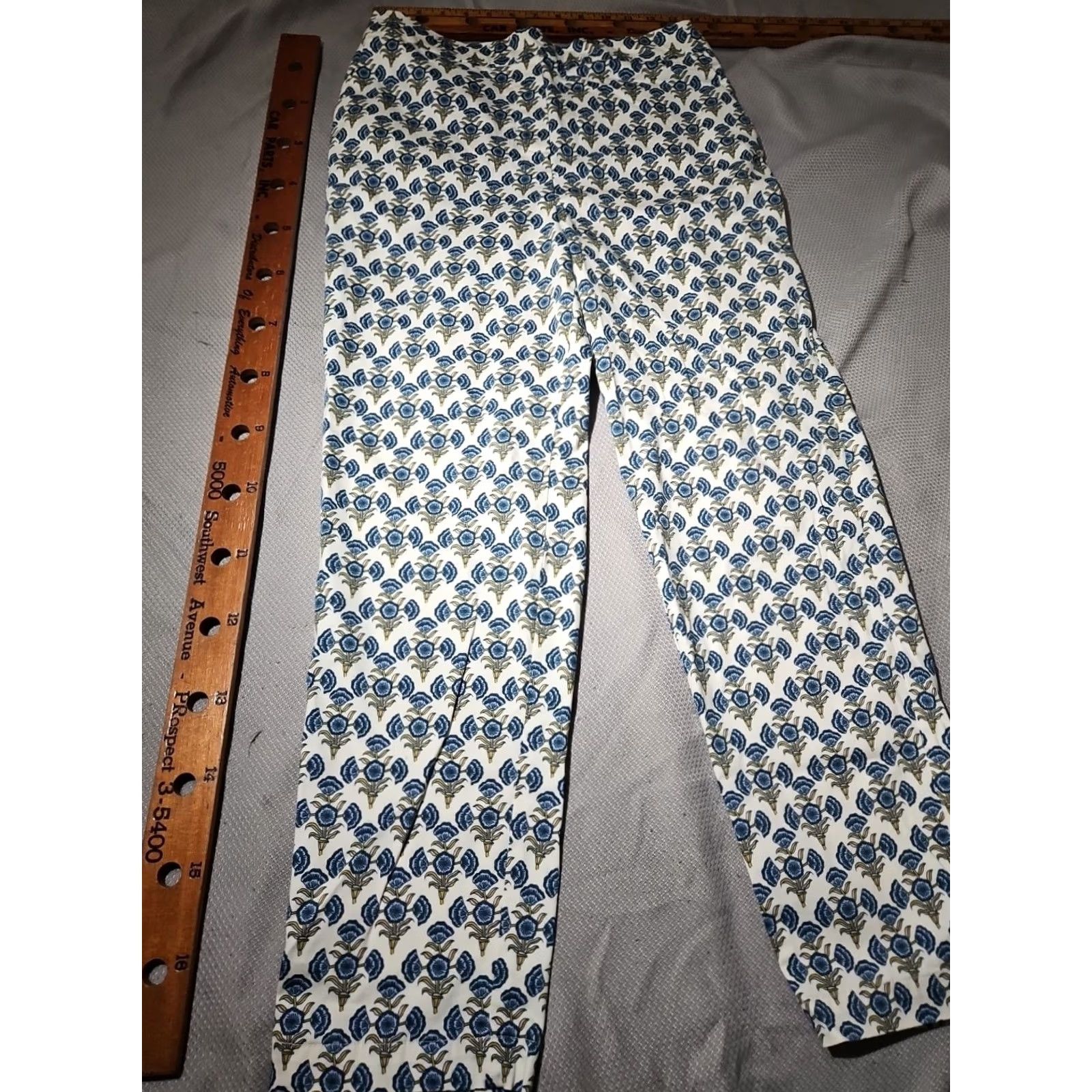 Boden Boden Pants Womens Sz 8 White Blue Floral Pull On Elastic Waist Allover Print Cropped Regular Inseam 25.5 in Buttons Not Applicable Size 30" / US 8 / IT 44 - 4 Thumbnail