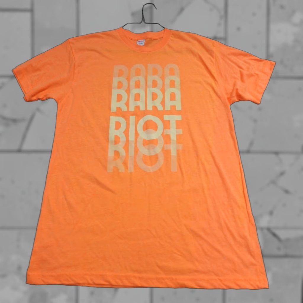 American Apparel VINTAGE American Apparel Ra Ra Riot Shirt Large Orange Em broidered USA Crew Neck T-Shirt Men L Orange USA 90s Size US L / EU 52-54 / 3 - 1 Thumbnail