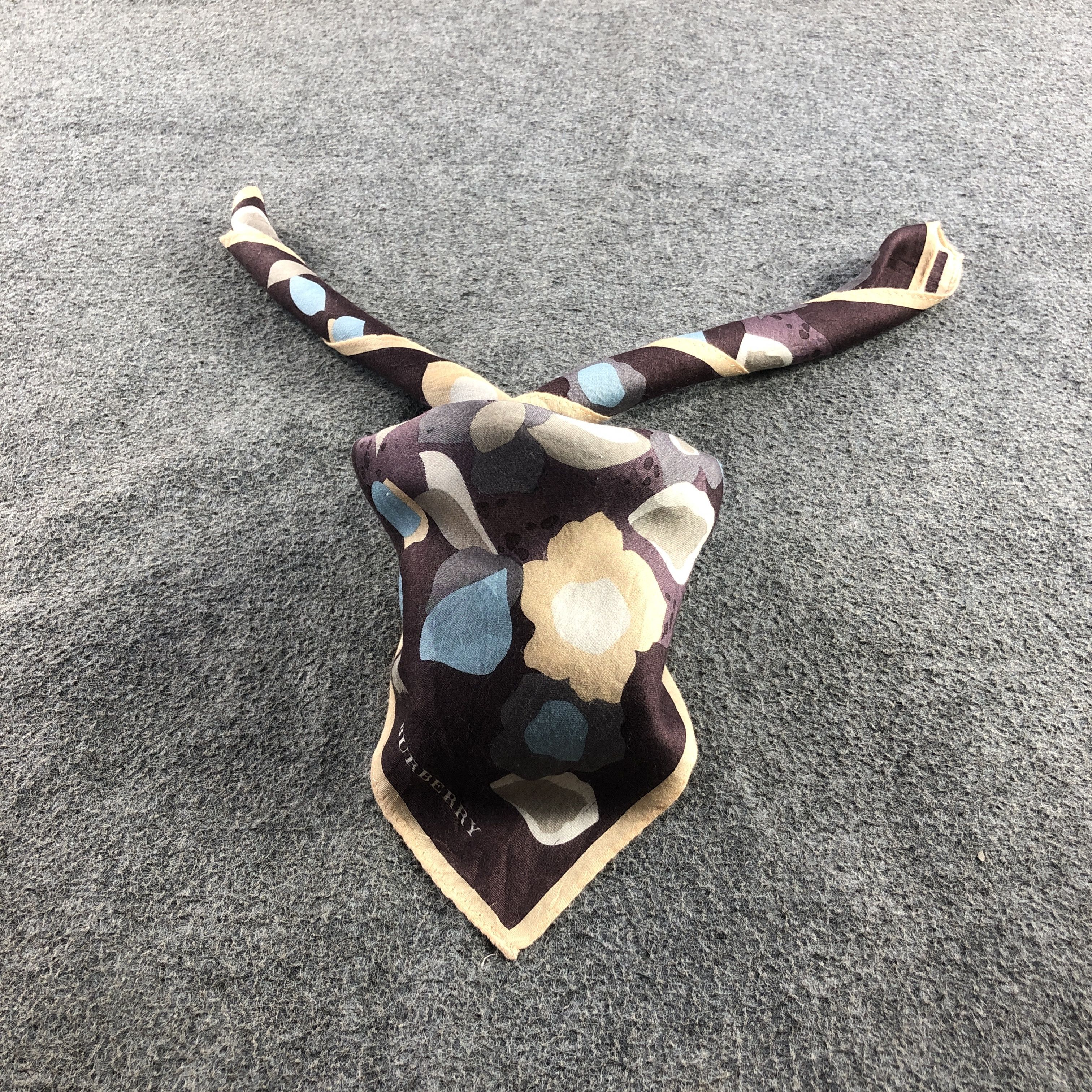 Burberry Burberry Handkerchief Neckerchief Bandana H2814 Size ONE SIZE - 2 Thumbnail