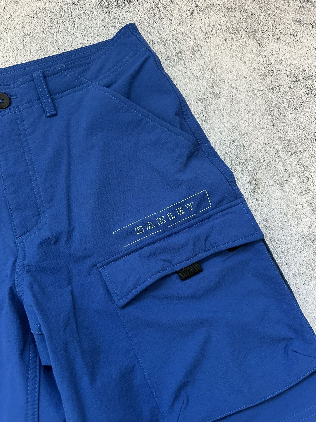Oakley Men’s Oakley Cargo Shorts 33 Size Blue Logo Size US 32 / EU 48 - 5 Thumbnail