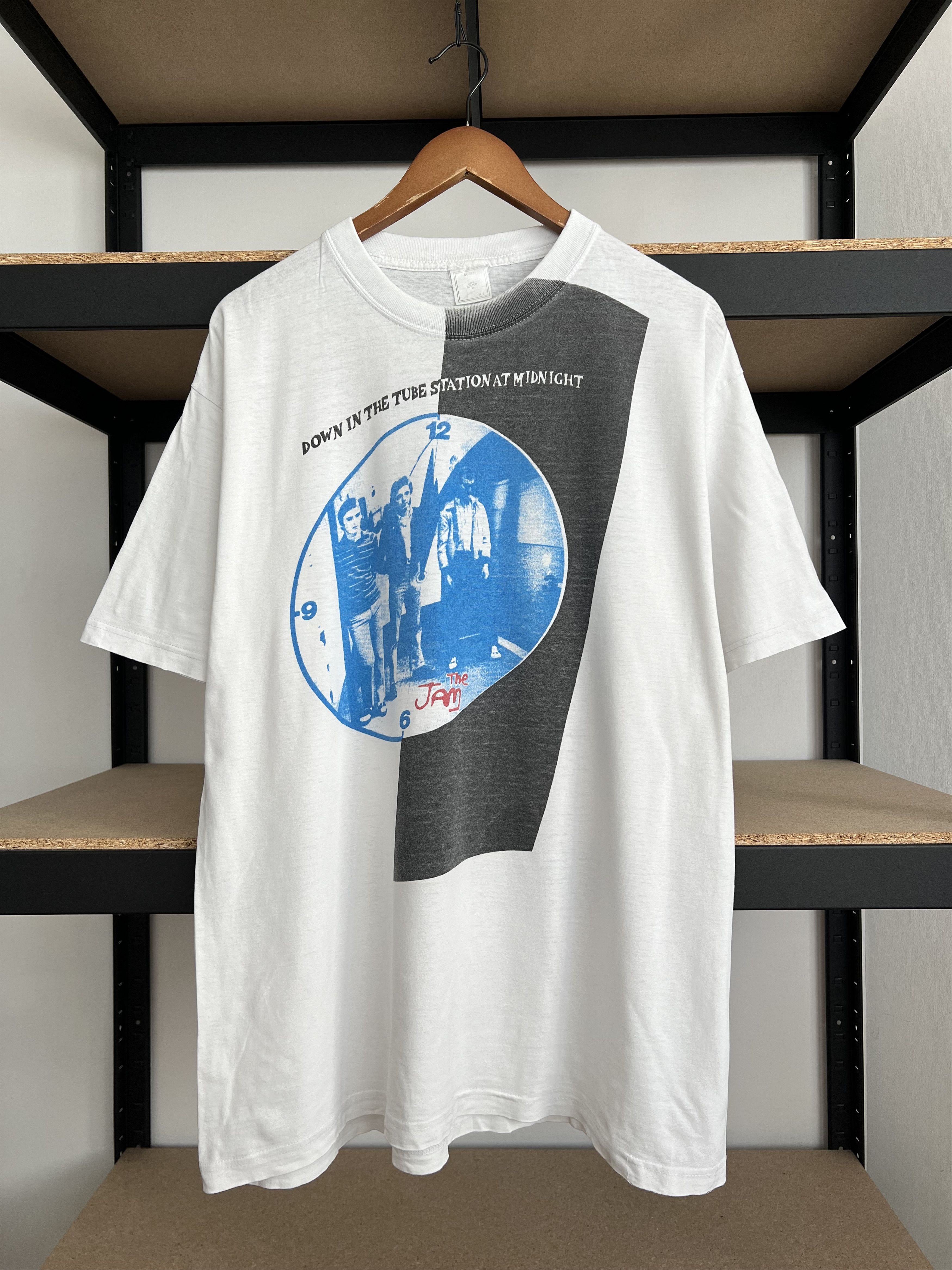 Band Tees Vintage 90s The Jam Down in the Tube Station at Midnight Tee Size US XL / EU 56 / 4 - 1 Thumbnail
