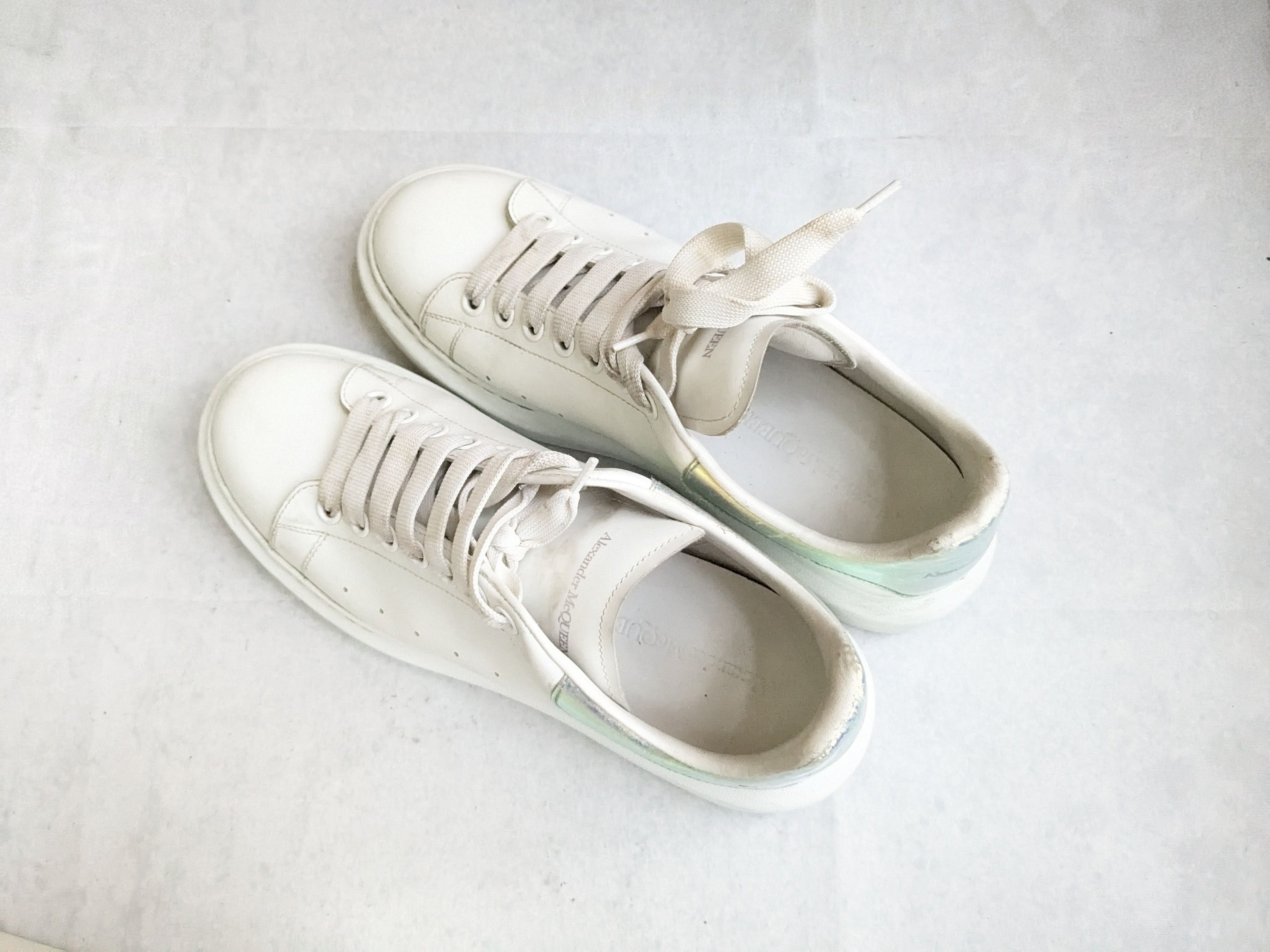 Alexander McQueen Alexander Mcqueen Oversized Larry Sneakers 10 43 White Size US 10 / EU 43 - 12 Thumbnail