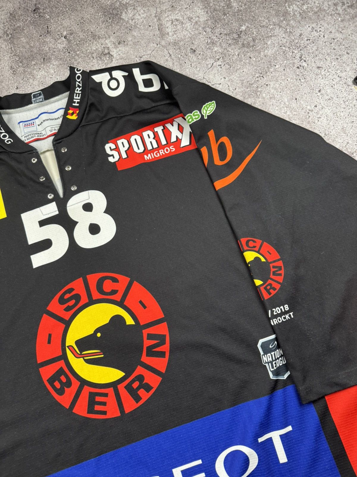 NHL × Nike 🇨🇭 Vintage 90s SC Bern Switzerland Hockey Jersey Peugeot #58 Size US XXL / EU 58 / 5 - 5 Thumbnail