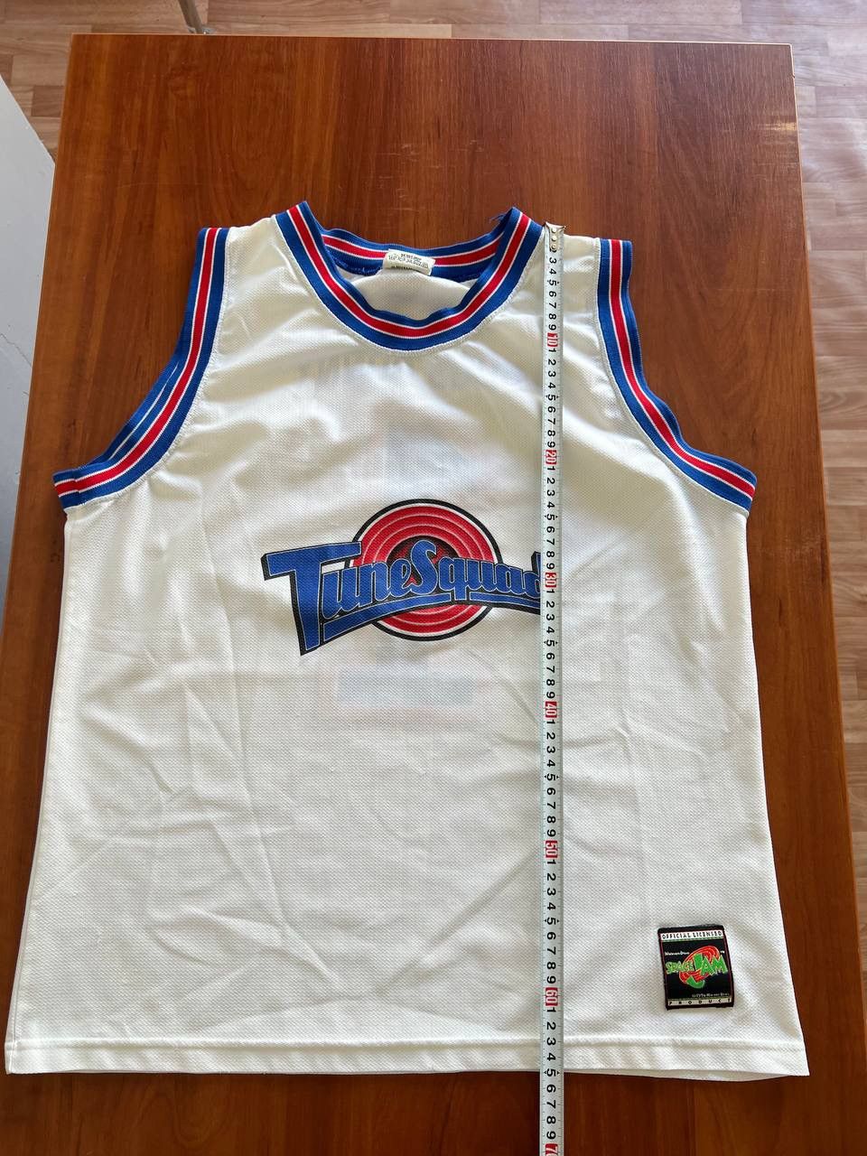 Warner Bros 1996 TUNE SQUAD #1 BUGS BUNNY NUTMEG MILL SPACE JAM JERSEY M Size US M / EU 48-50 / 2 - 16 Thumbnail