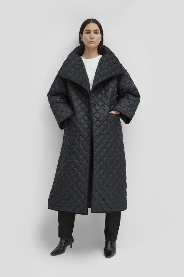 Toteme Totême Black Signature Quilted Coat size XXS Size XXS / US 00 / IT 34 - 2 Thumbnail