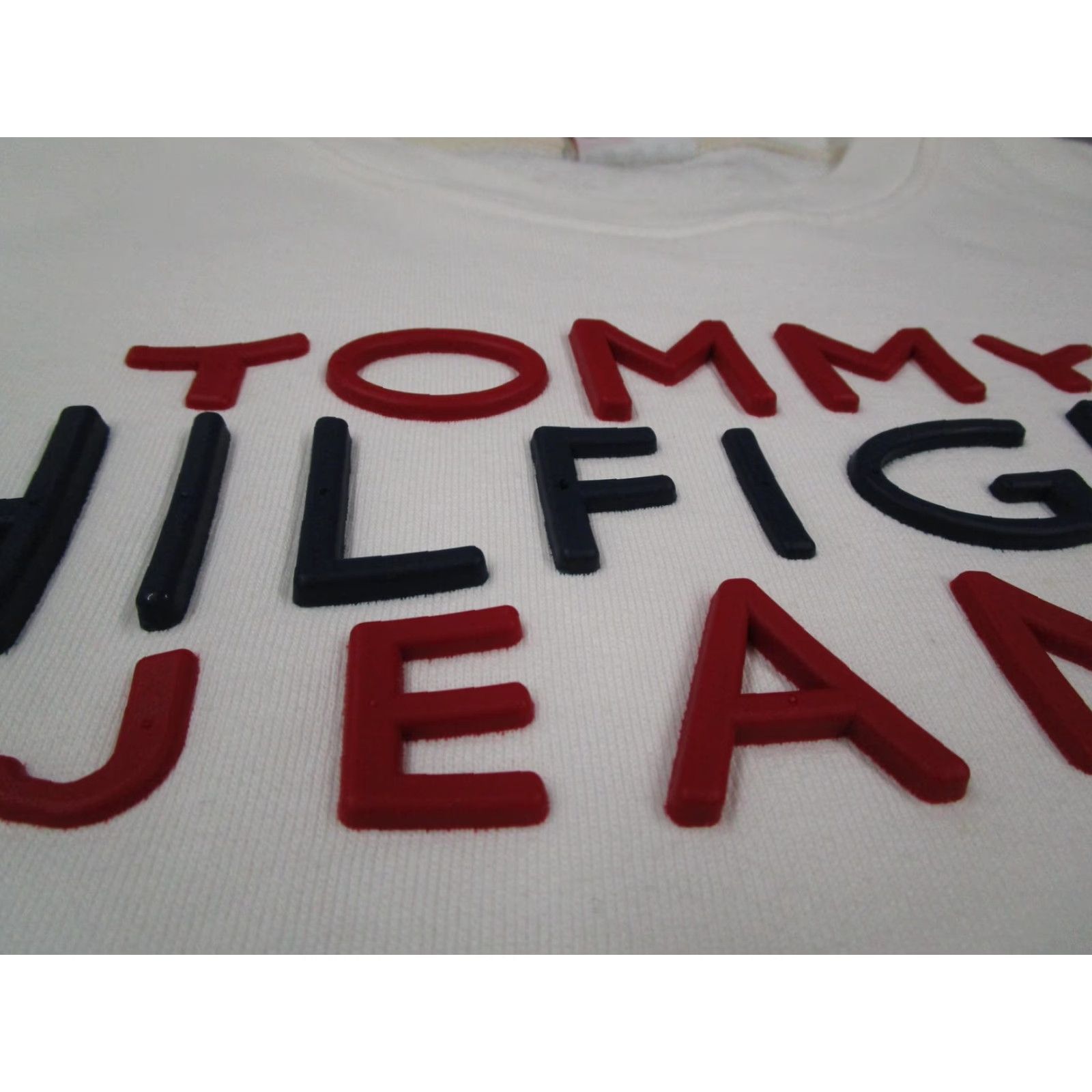 Tommy Hilfiger VINTAGE Tommy Hilfiger Jeans Sweatshirt Mens 2XL White Embossed Logo 90s USA Crew Neck Pullover Graphic Print Size US XXL / EU 58 / 5 - 4 Thumbnail