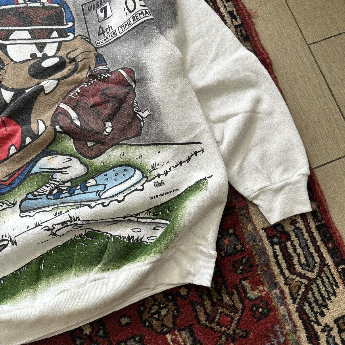 Vintage Looney Tunes Taz Football Crewneck — 1995 Vintage Size US L / EU 52-54 / 3 - 9 Thumbnail