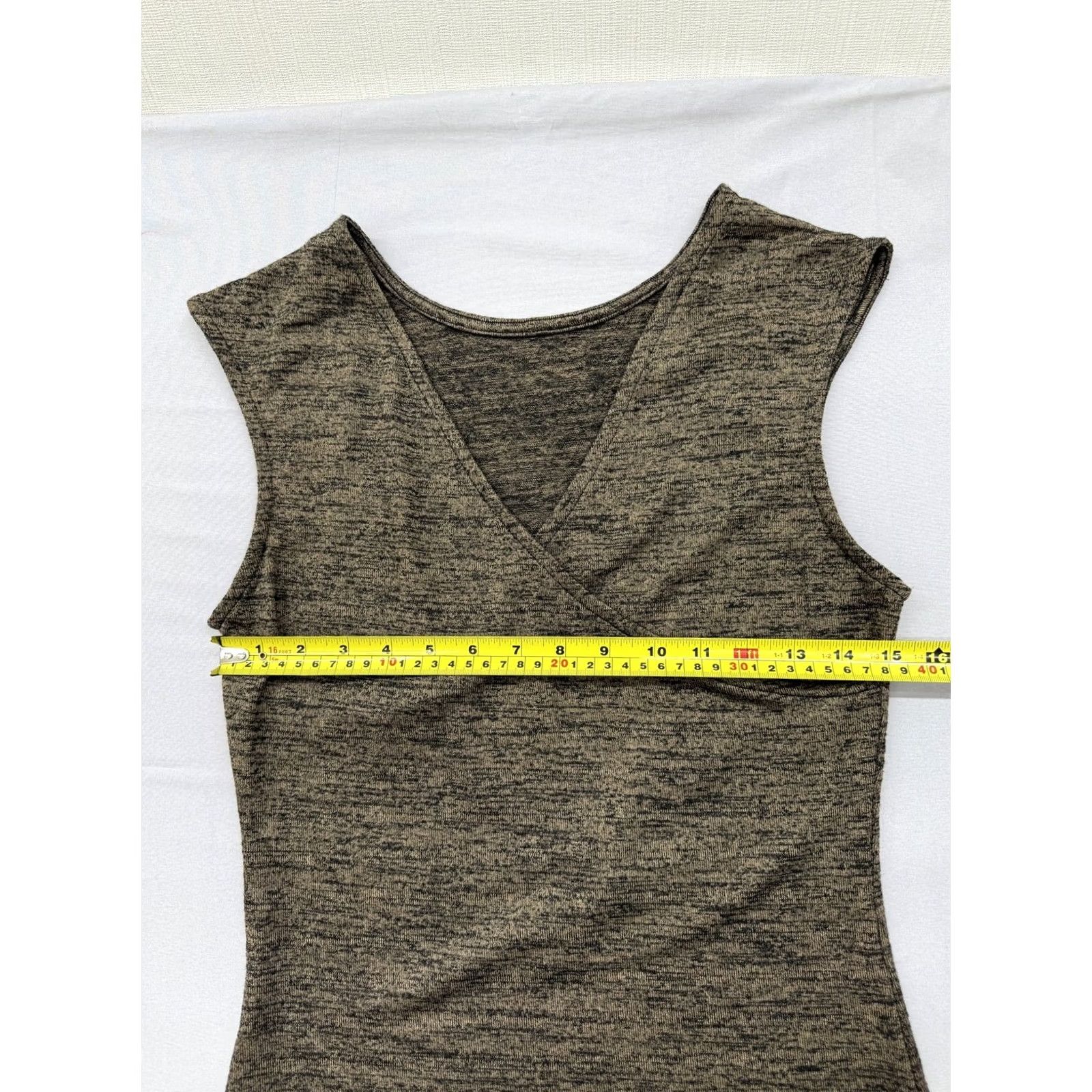 DKNY DKNY Pure Olive Khaki V-Neck Sleeveless Tank Top Women S Cotton/Polyester blend Size S / US 4 / IT 40 - 6 Thumbnail