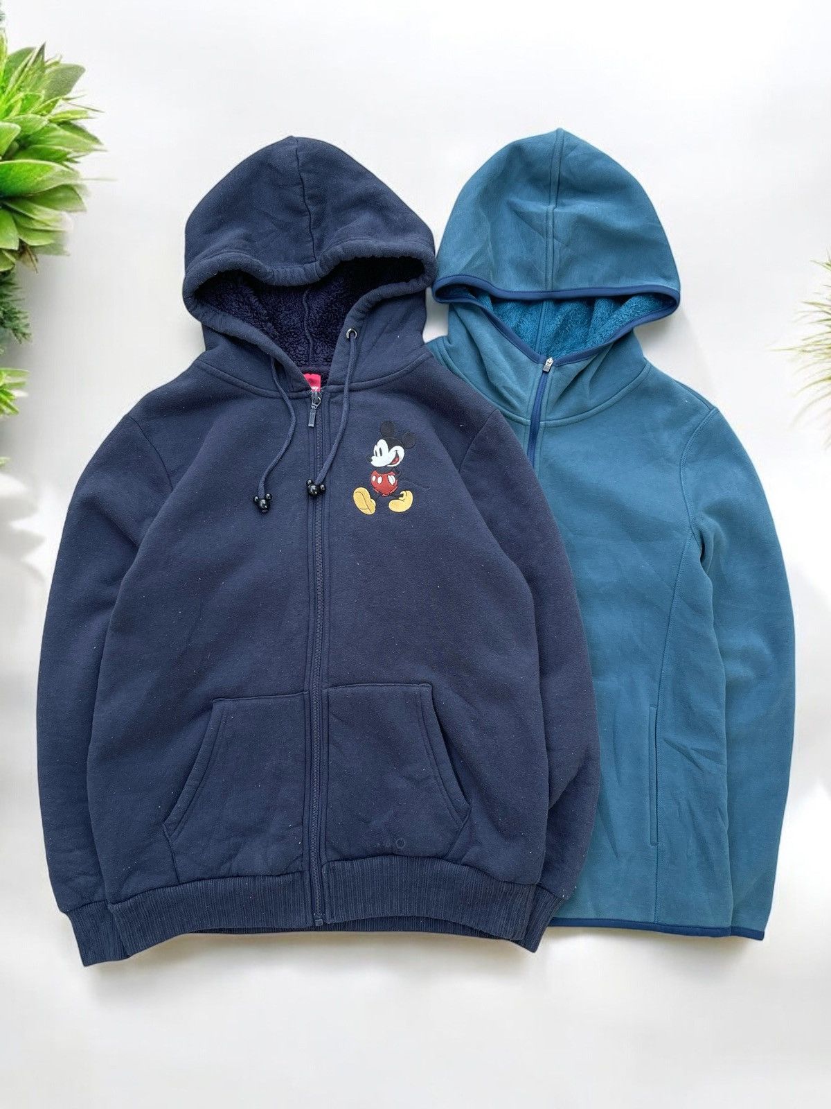 Hoodie uniqlo x disney hotsell