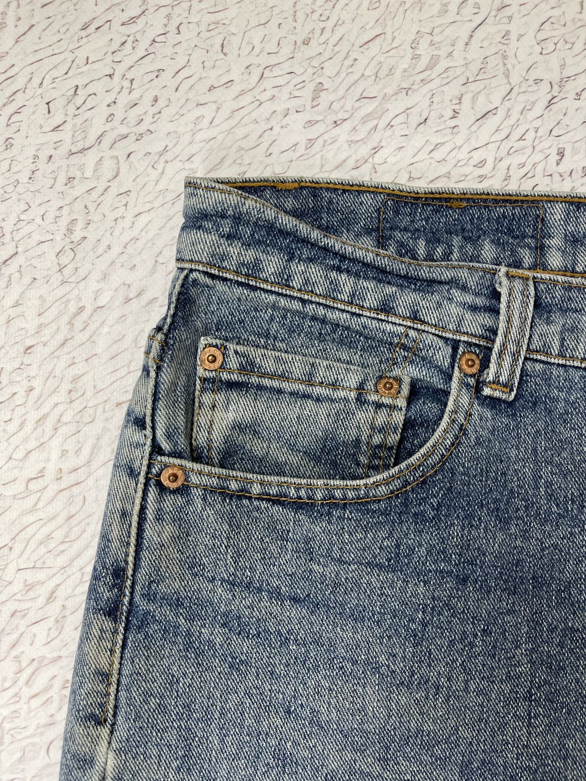 Levi's Levi’s 505 vintage 90s made in USA blue faded denim jeans Size US 34 / EU 50 - 8 Thumbnail