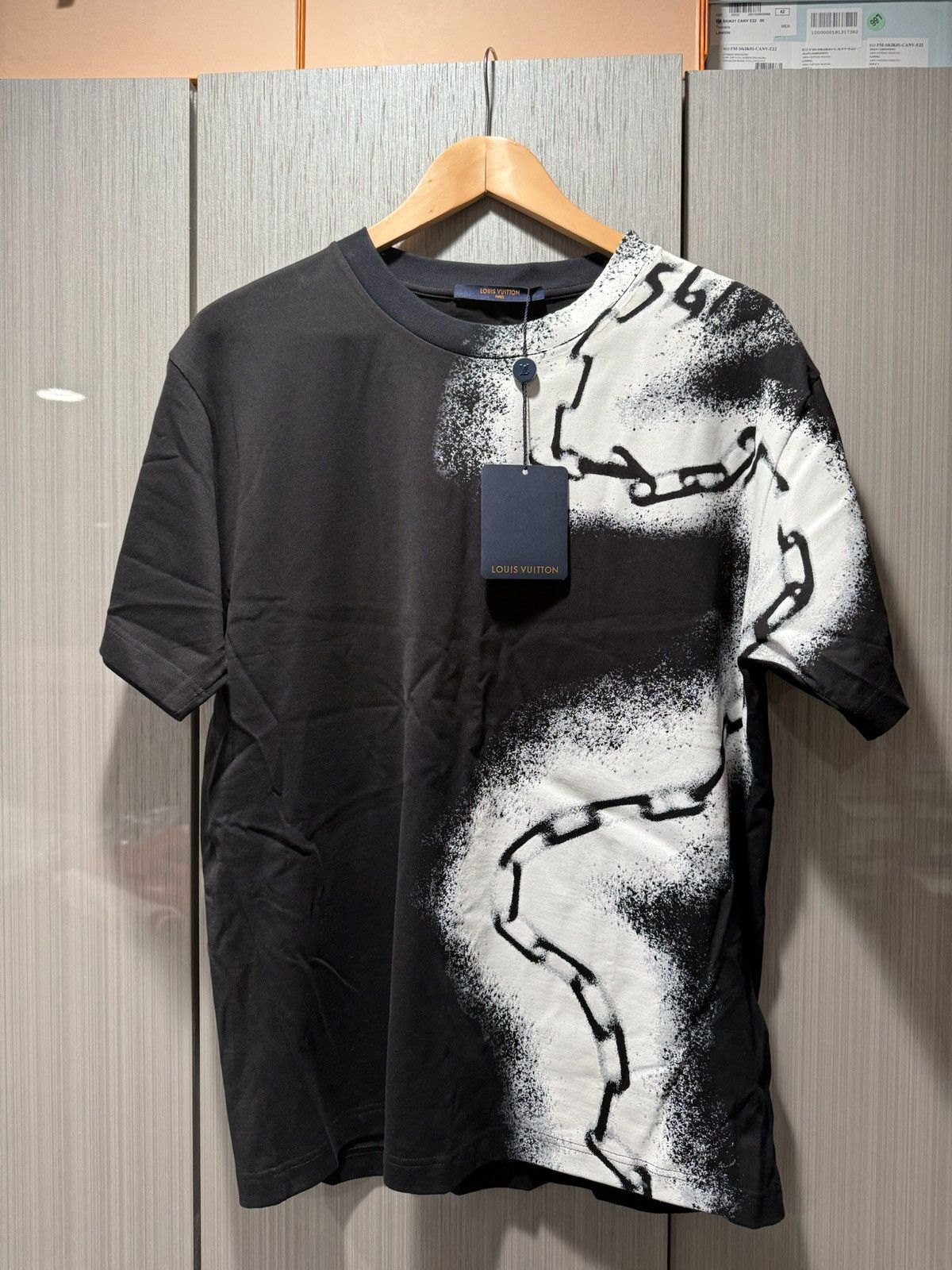Louis Vuitton Louis Vuitton Spray Chain T Shirt Size US M / EU 48-50 / 2 - 1 Thumbnail