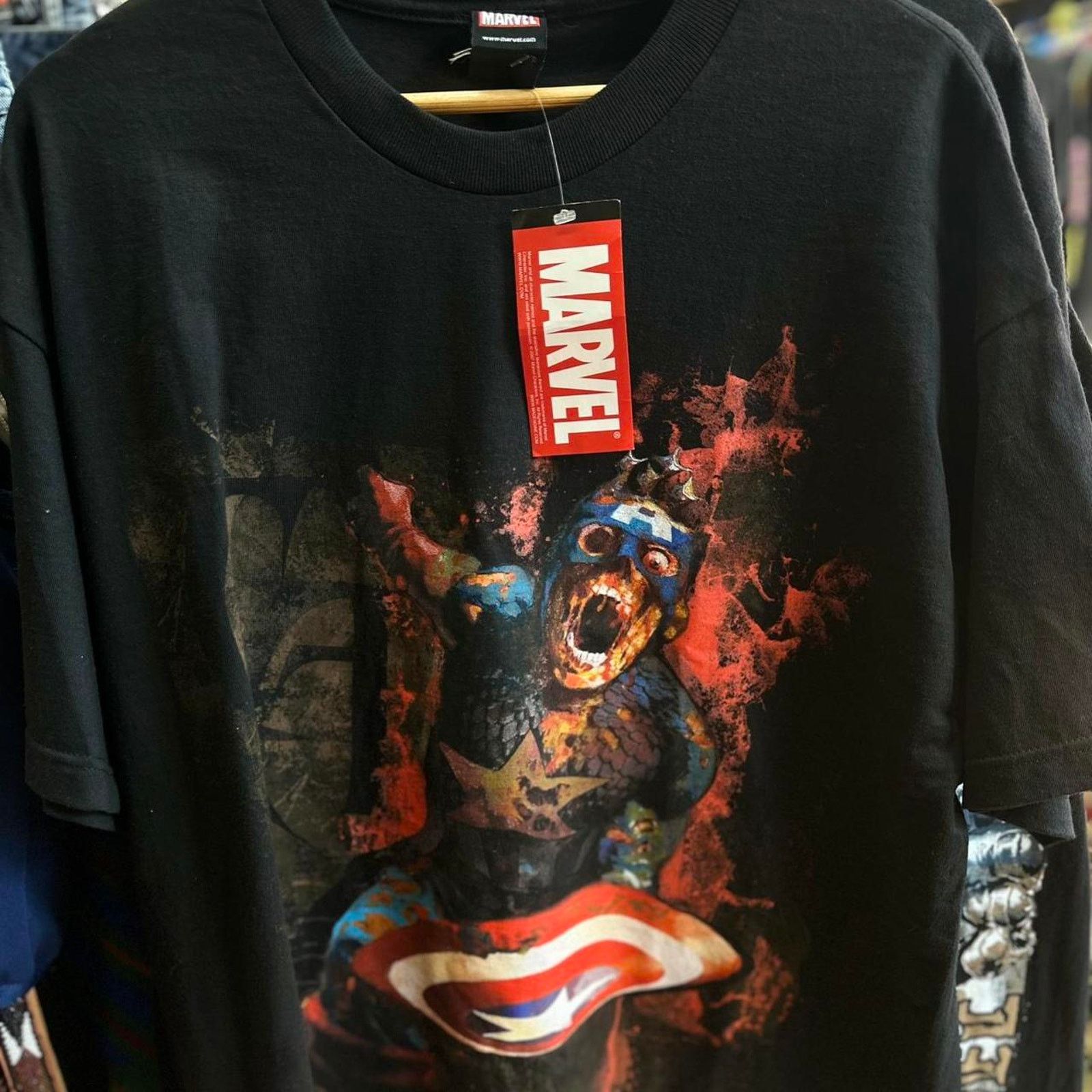Mad Engine Vintage 2007 Marvel Zombie Captain America Mad Engine shirt Size US XL / EU 56 / 4 - 2 Thumbnail