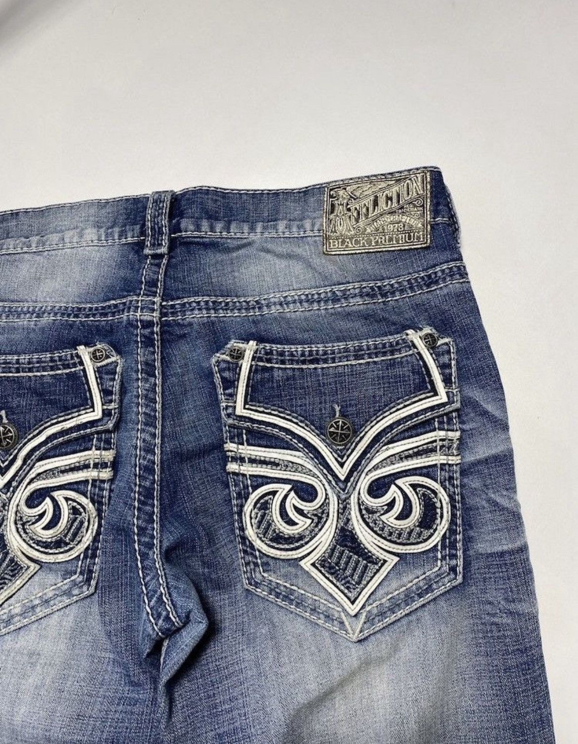 Affliction Y2K Affliction Cross Embroidered Logo Jeans Like Chrome Size US 32 / EU 48 - 3 Thumbnail