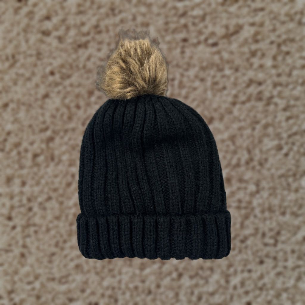 Vintage Womens Beanie Toque One Size Black Ribbed Knit Lined Acrylic Faux Fur Pom Size ONE SIZE - 1 Thumbnail
