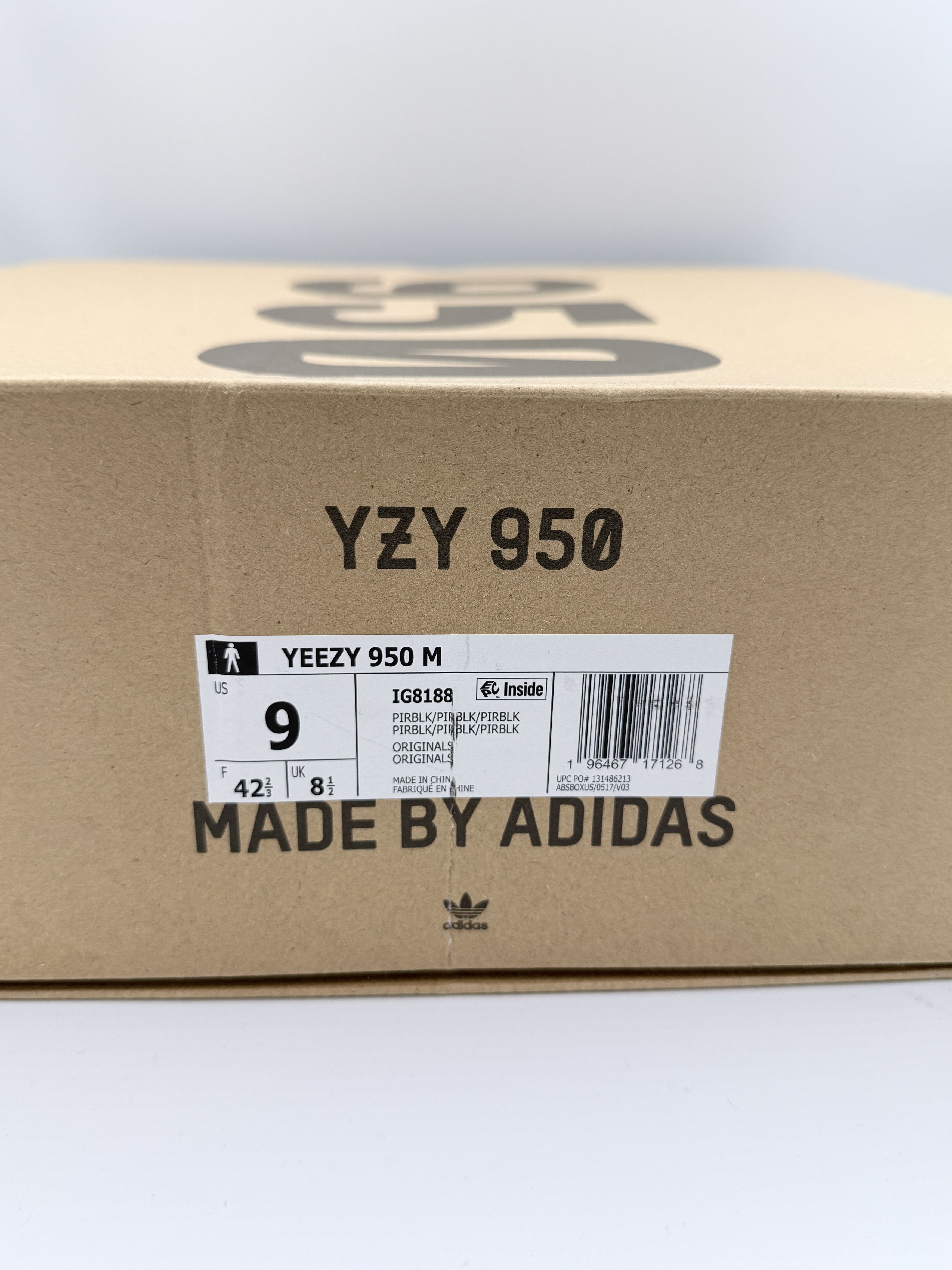Adidas adidas Yeezy 950 Pirate Black Size US 9 / EU 42 - 10 Thumbnail