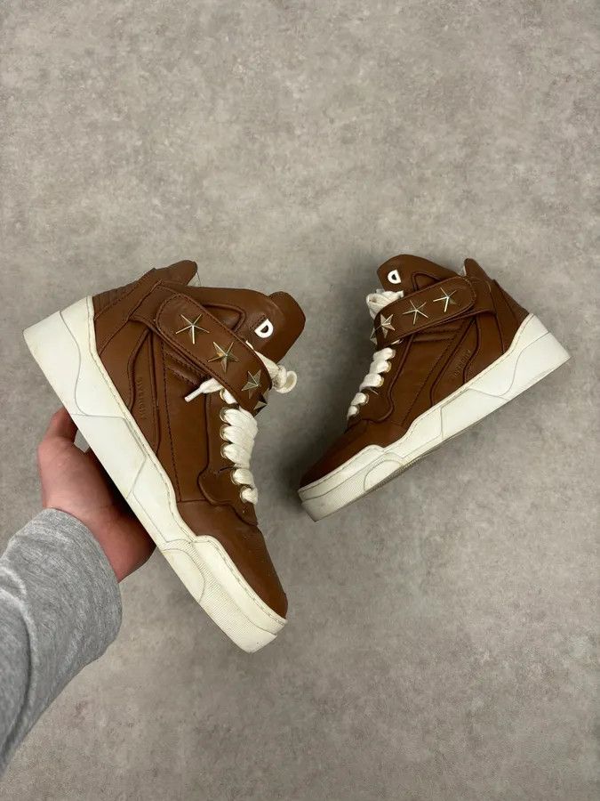 Givenchy AW2015 Givenchy Tyson Brown Leather Star High Sneakers by Riccardo Tisci Size US 9.5 / IT 39.5 - 1 Thumbnail