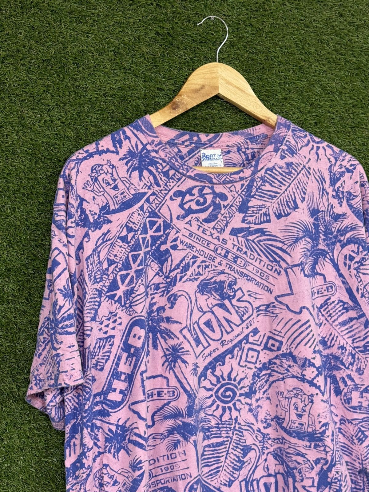 Vintage Vintage HEB Texas Grocery Pink All Over Print Logo Tee 2XL Size US XXL / EU 58 / 5 - 2 Thumbnail