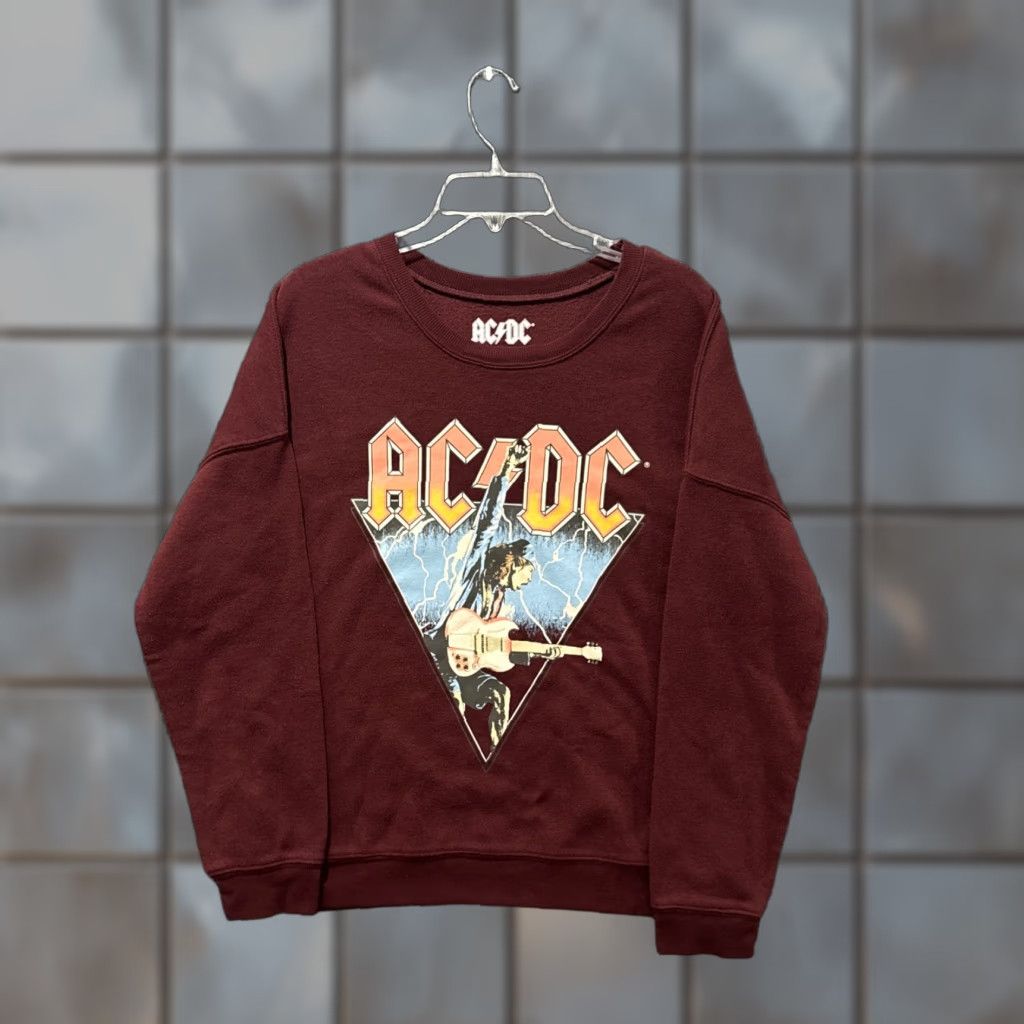 Vintage VINTAGE AC/DC Women’s Long Sleeve Pullover Crewneck Sweatshirt Burgundy Red XL Womens Rare READ DESC Size XL / US 12-14 / IT 48-50 - 1 Thumbnail