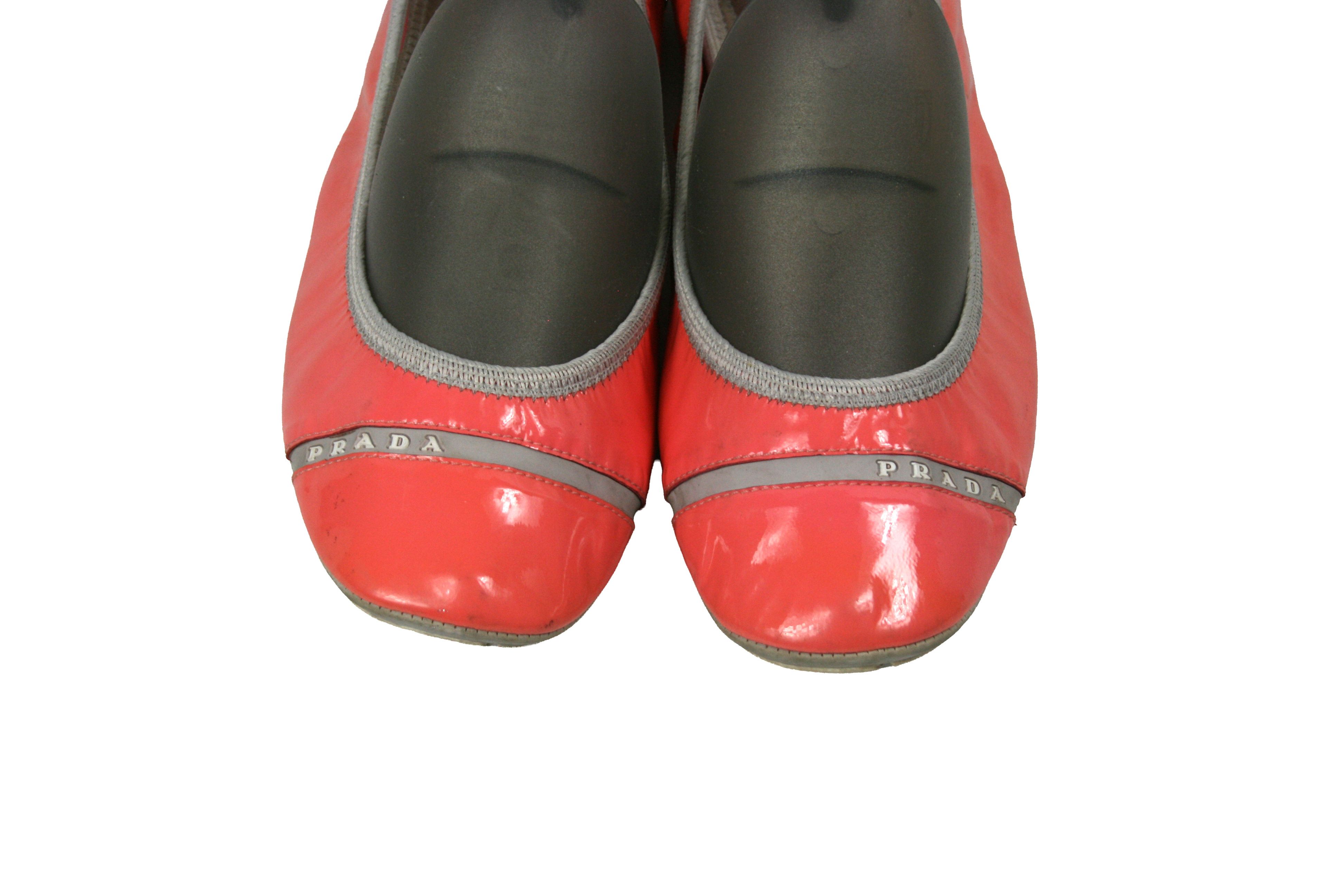 Prada 00S Logo Y2K Stretch Ballerinas Patent Leather Vintage Size US 7.5 / IT 37.5 - 6 Thumbnail