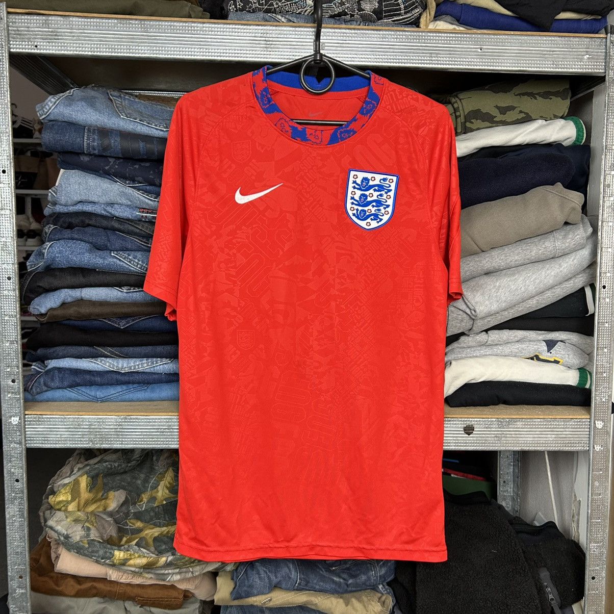 Nike Mens Nike FC England Home soccer jersey size S Size US S / EU 44-46 / 1 - 1 Thumbnail