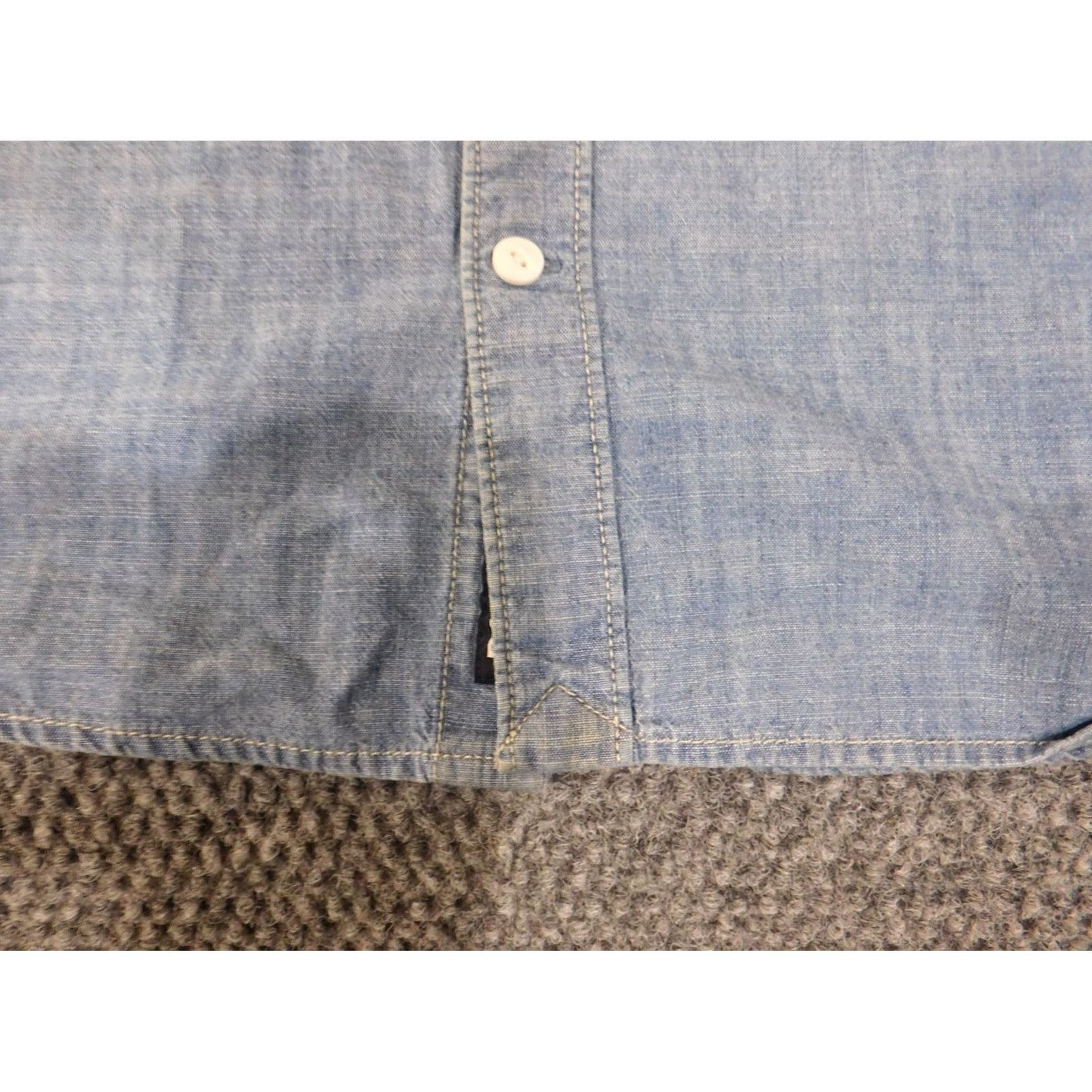 Vintage DC Shoes Shirt Men Denim Button Up Blue Retro Pocket Long Sleeve Collared Button-Down Slimming Outdoor Vintage: No Size US S / EU 44-46 / 1 - 6 Thumbnail