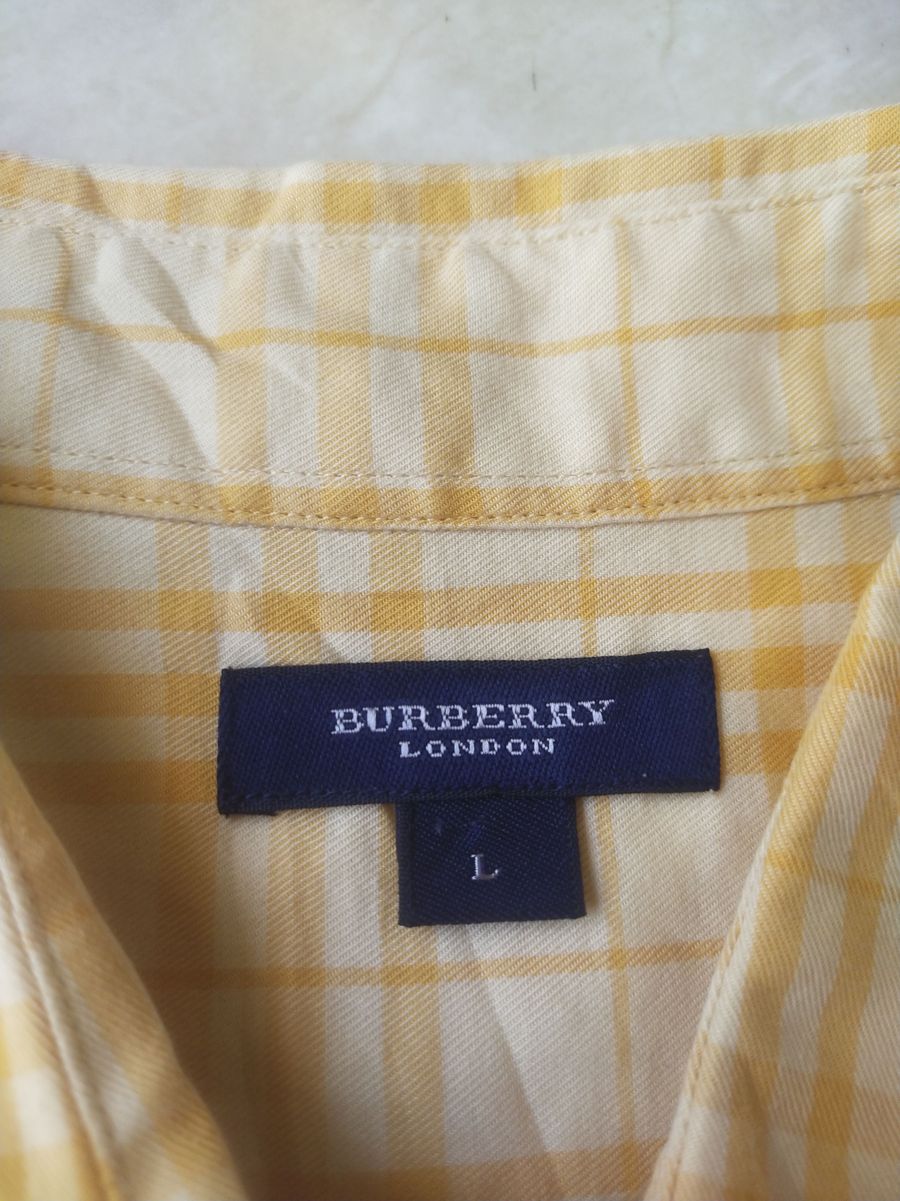 Burberry Burberry London Yellow Plaid Short Sleeve Shirt Size L / US 10 / IT 46 - 5 Thumbnail