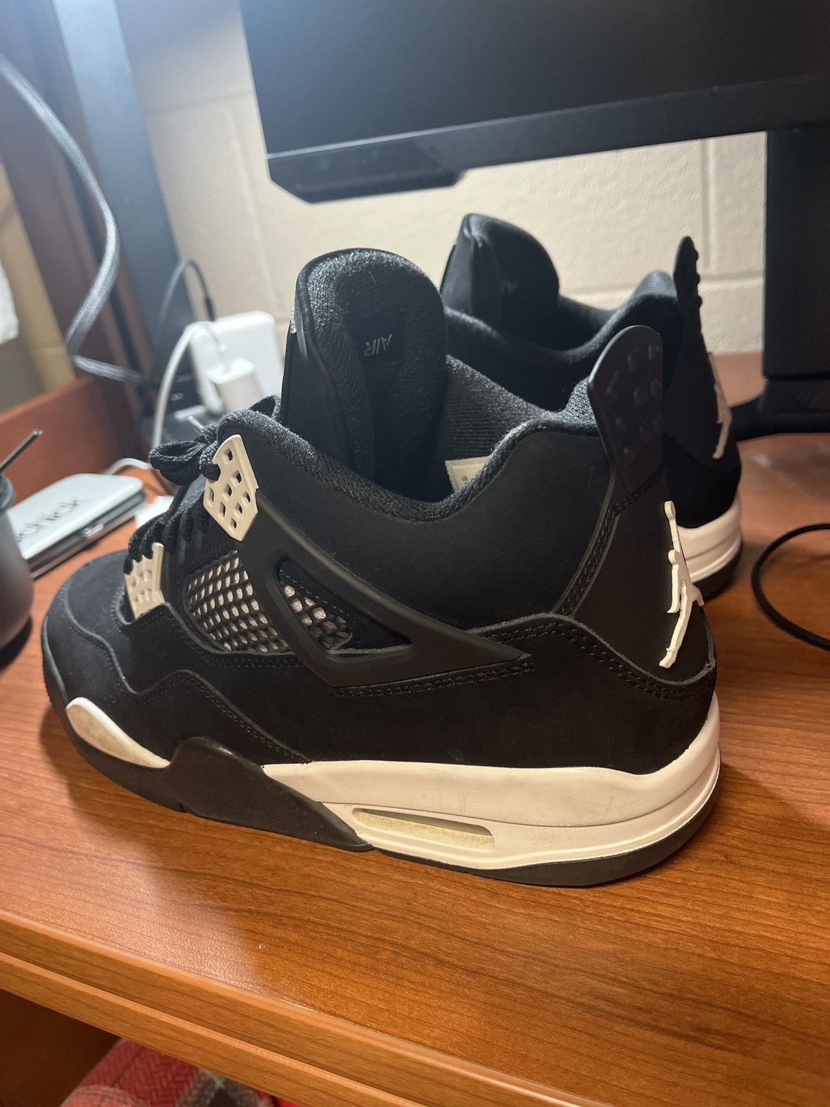 Jordan Brand Jordan 4 white thunder Size US 9 / EU 42 - 3 Thumbnail