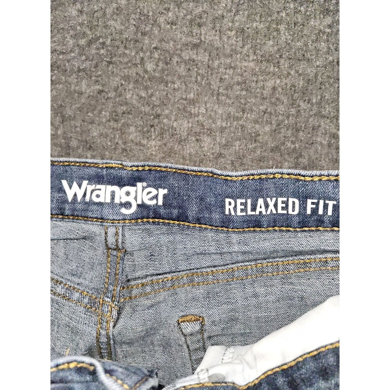 Wrangler Wrangler Jeans Straight Leg Relaxed Fit Men's 32x30 Blue Denim Mid Rise Size US 36 / EU 52 - 2 Thumbnail