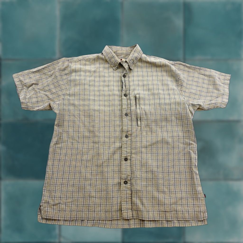 Vintage Woolrich Button-Up Shirt Mens XL Plaid Shortsleeve Size US XL / EU 56 / 4 - 1 Thumbnail