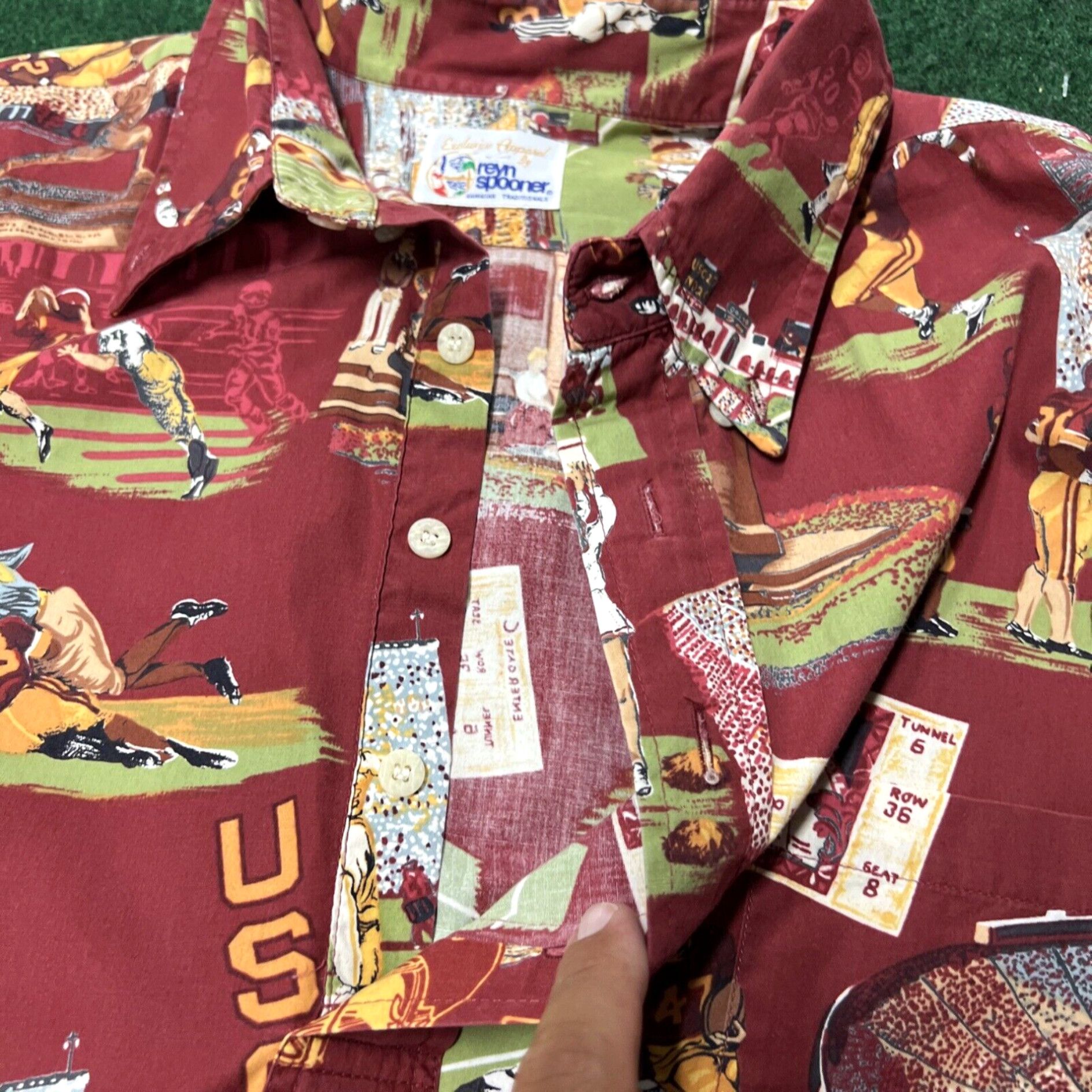 Reyn Spooner Reyn Spooner Men's XL Hawaiian Shirt USC Football National Champions Collage Size US XL / EU 56 / 4 - 6 Thumbnail