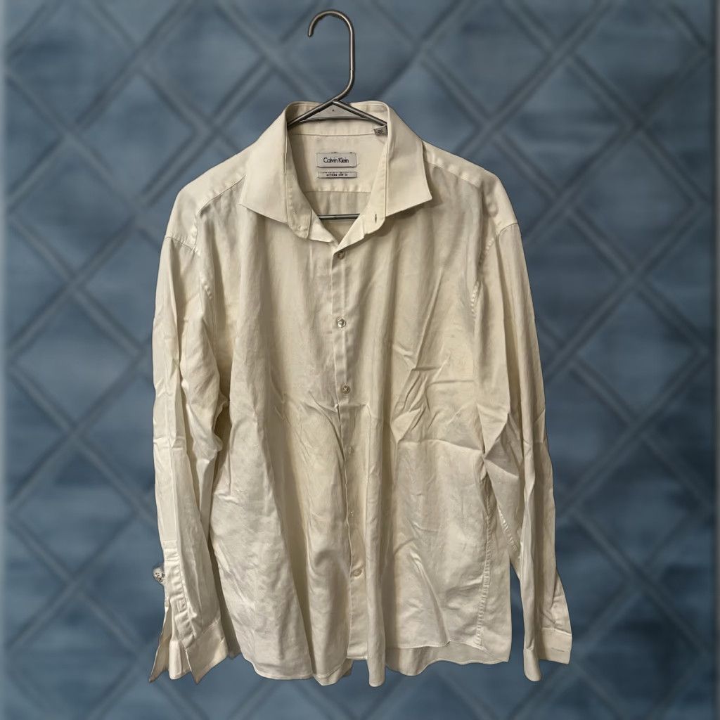 Calvin Klein CALVIN KLEIN EXTREME Slim Fit Solid Size XL White Men Button-Up Long Sleeve - CK Collection Shirt Size US XL / EU 56 / 4 - 1 Thumbnail