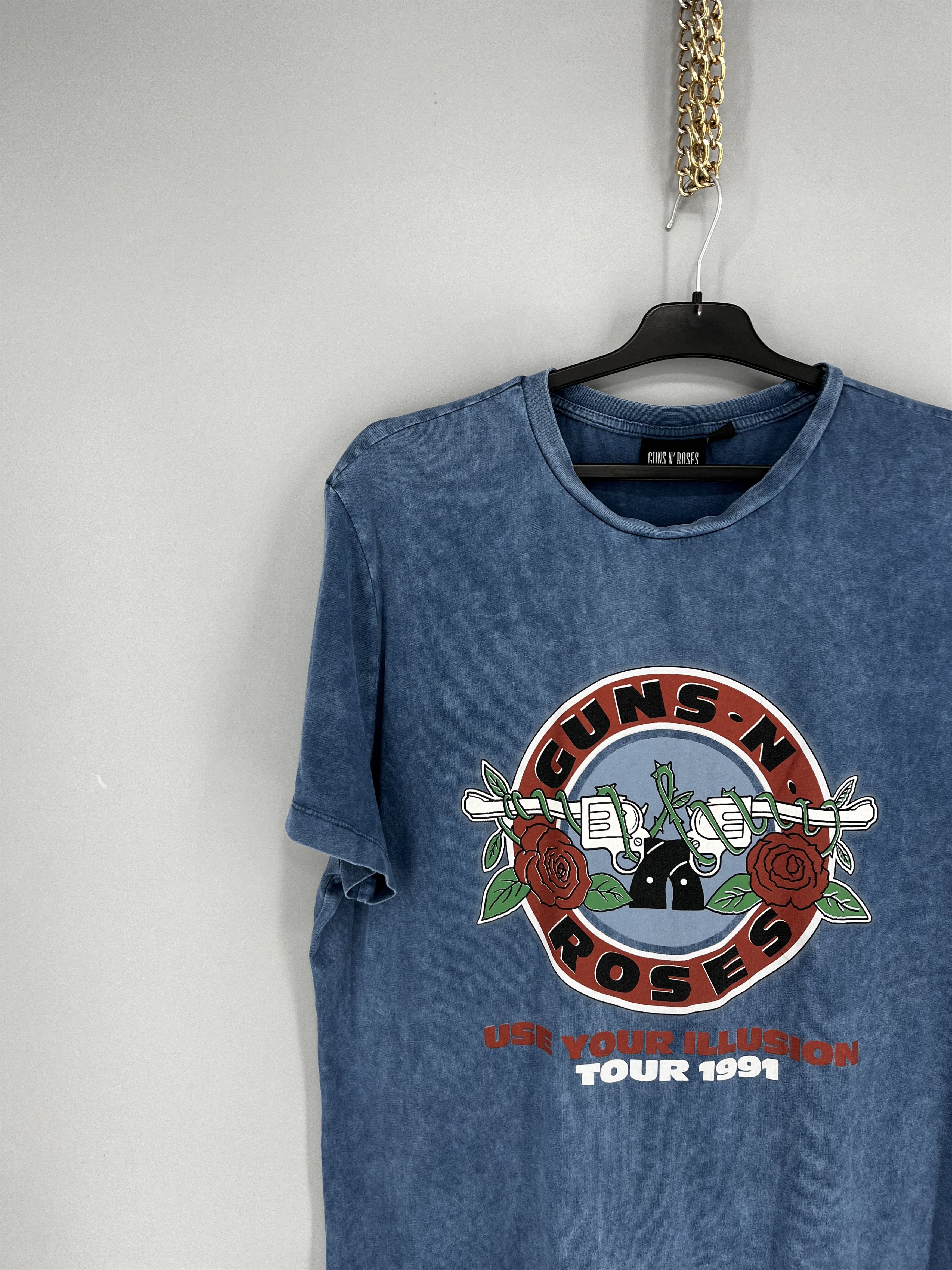 Band Tees Guns N Roses Use Your Illusion Band Vintage Tshirts Size L Size US L / EU 52-54 / 3 - 4 Thumbnail