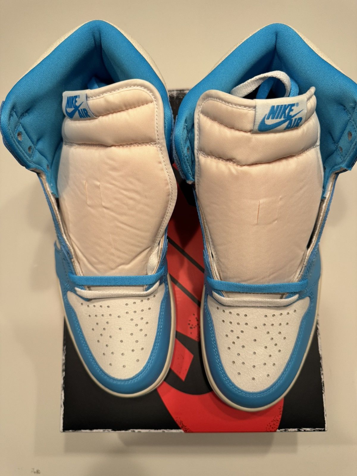 Jordan Brand Air Jordan 1 Retro High OG ‘UNC Reimagined’ Size US 11.5 / EU 44-45 - 3 Thumbnail